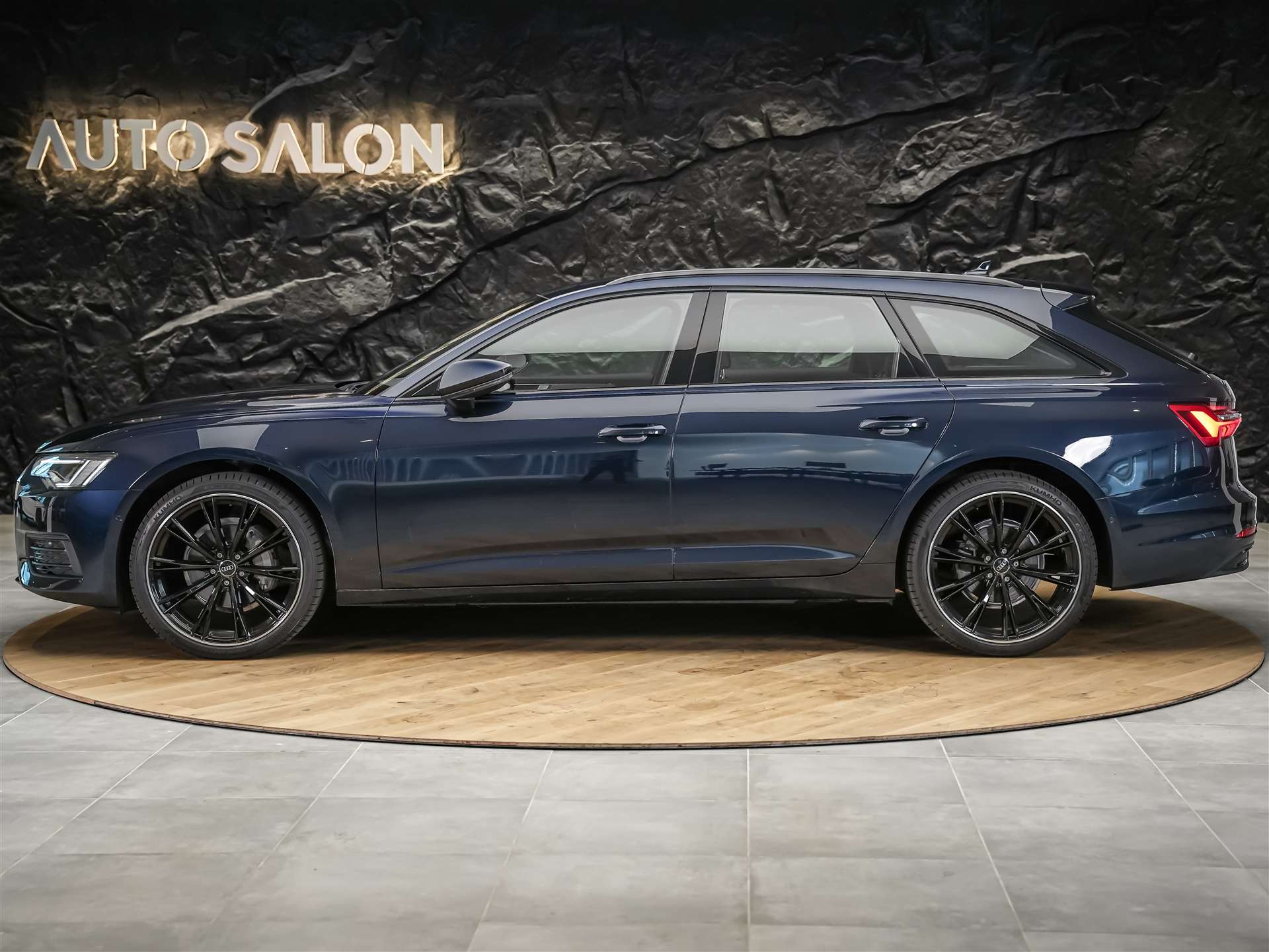 AUDI A6 Avant 40 TDI quattro S-tronic *Facelift*21"*Assistenzpaket Tour*Matrix*Leder*Bang&Olufsen*-showroom-element-2