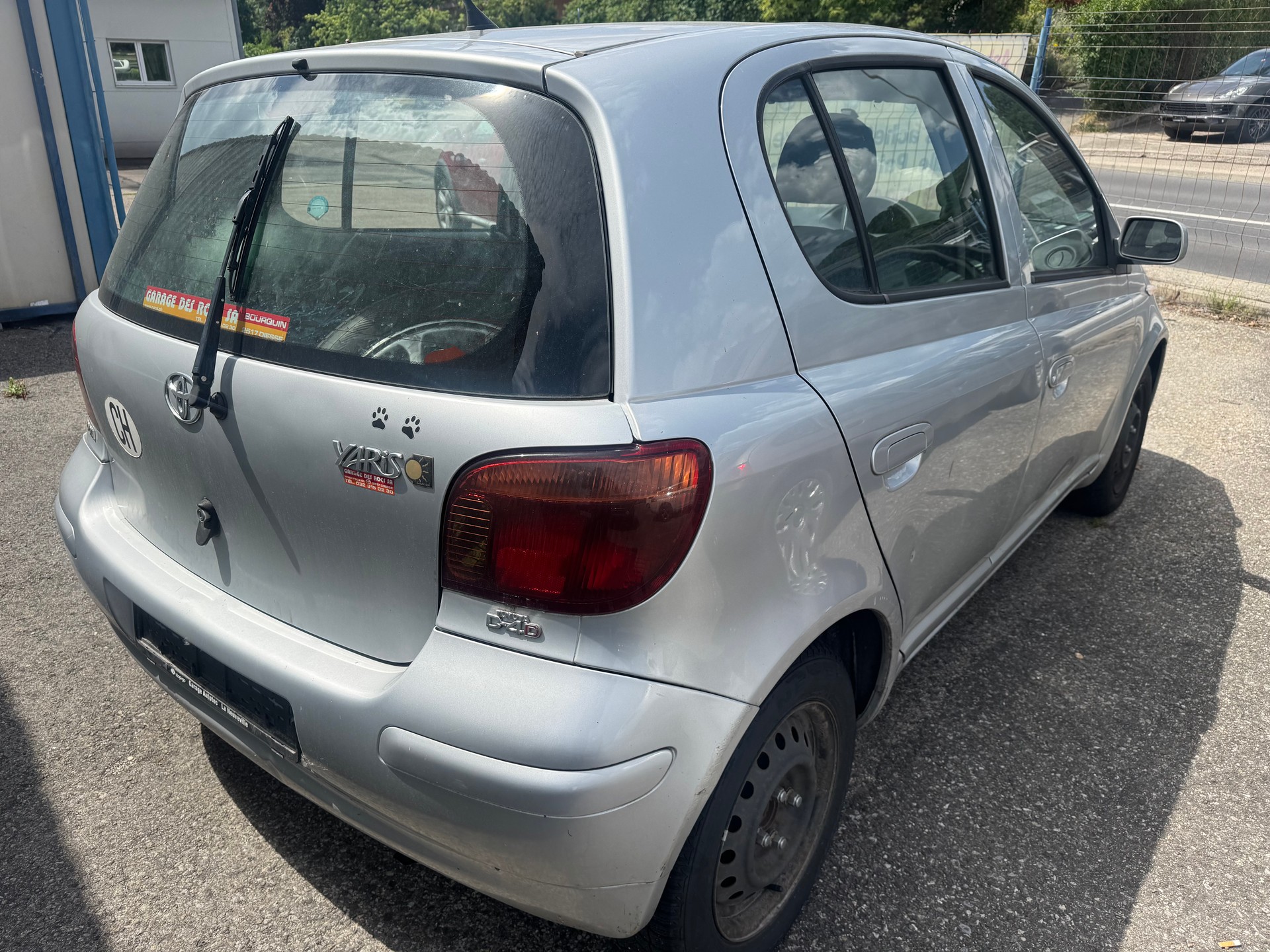 TOYOTA Yaris 1.4 D-4D Linea Luna-image-4