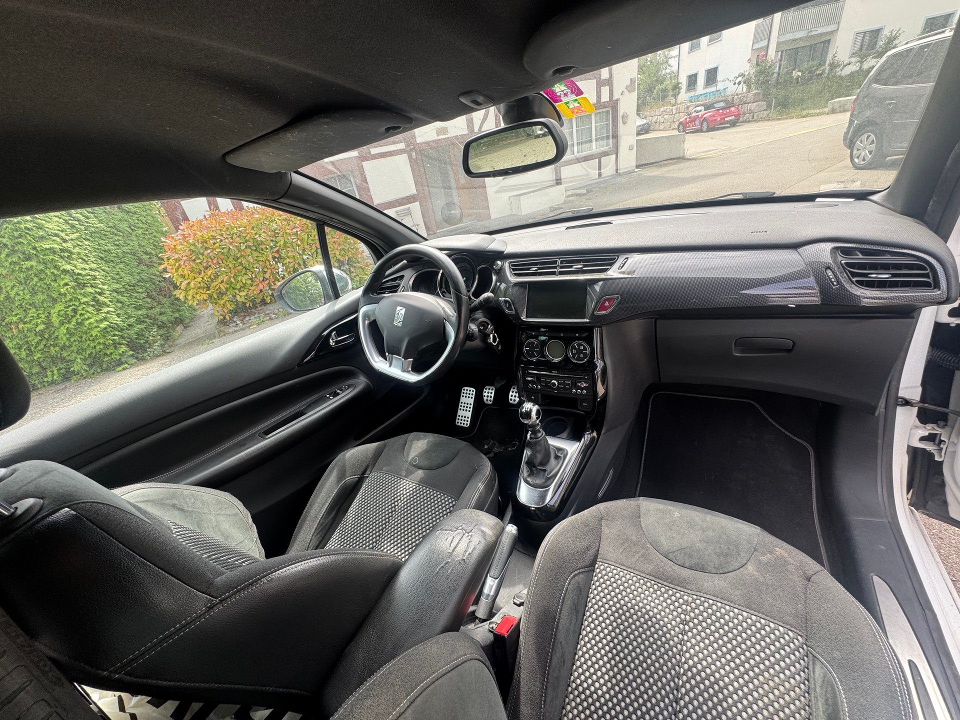 DS AUTOMOBILES DS3 1.6 THP Sport Chic-image-9