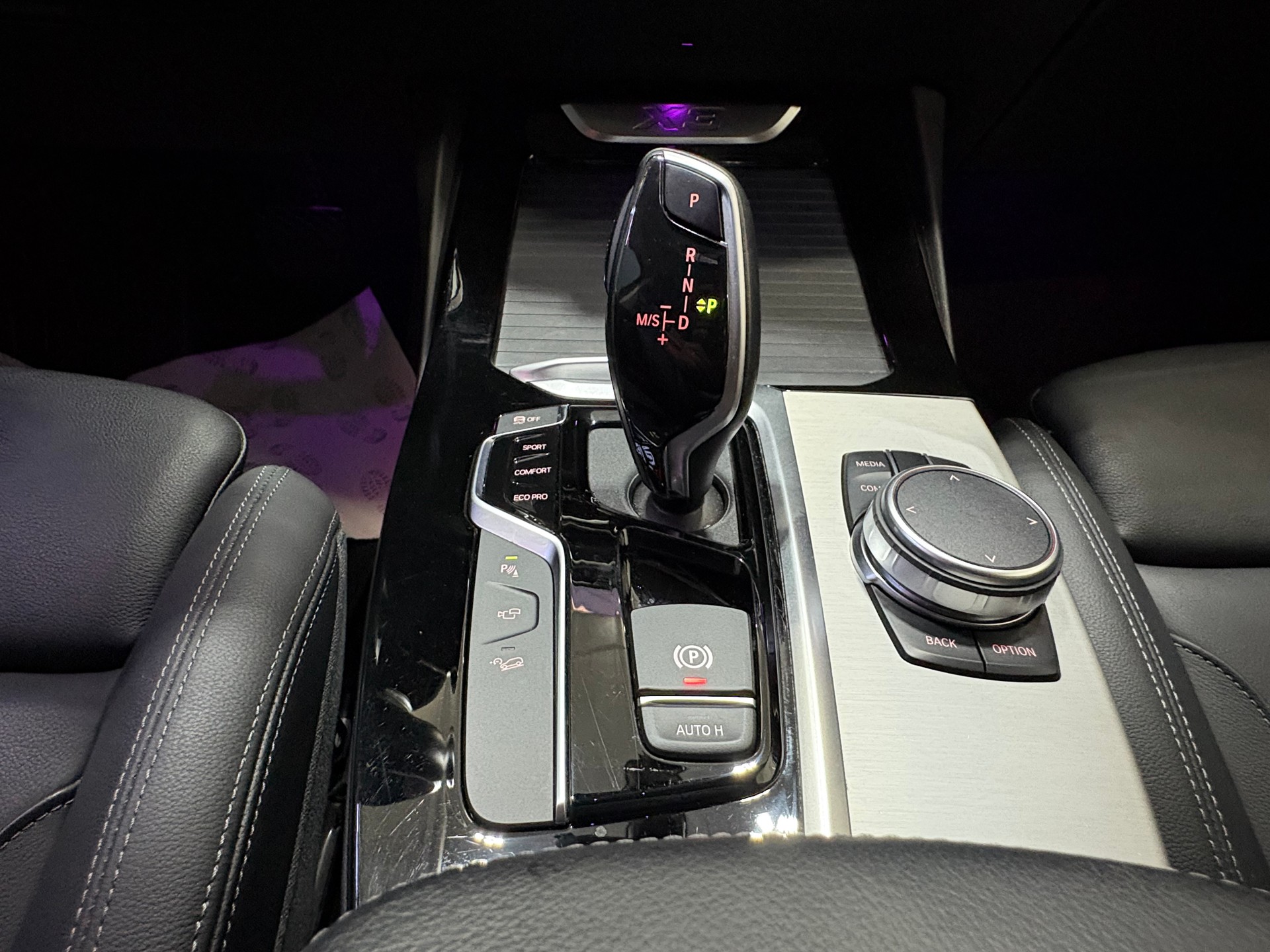 BMW X3 xDrive 20d Paddles XLINE-image-16