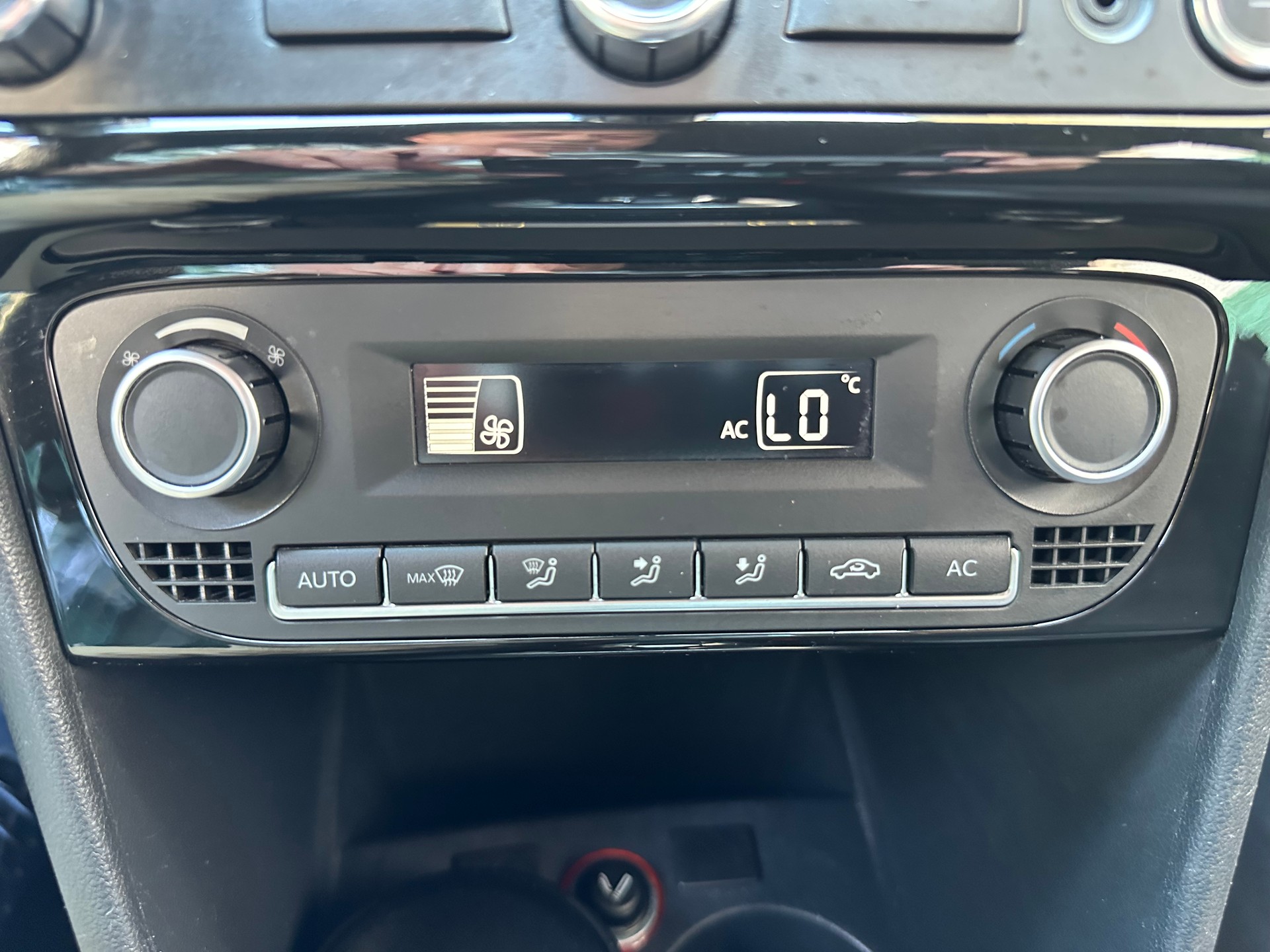 VW Polo 1.4 TSI GTI Carbon Edition DSG-image-22