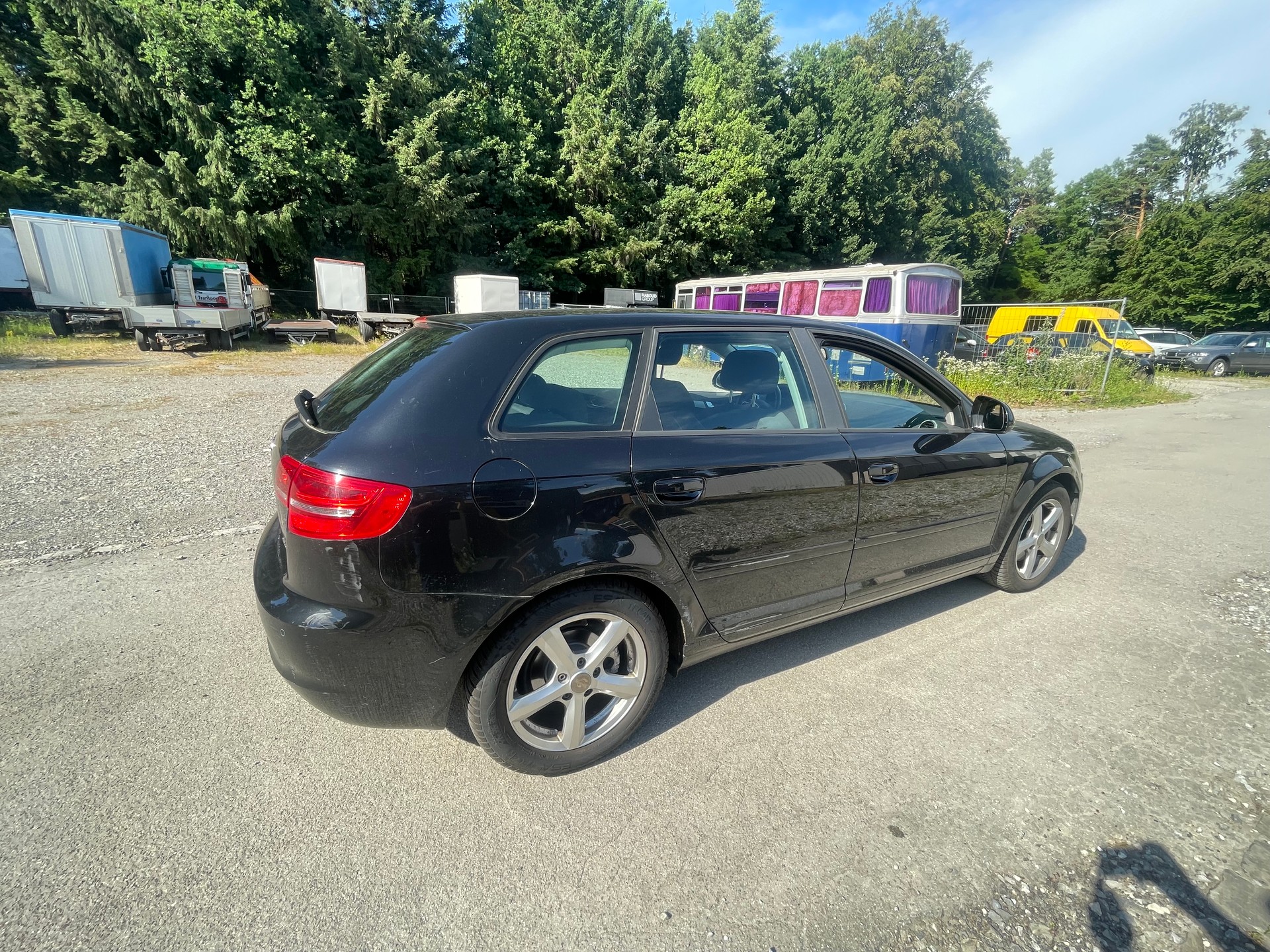 AUDI A3 Sportback 1.4 TFSI Ambiente S-tronic-image-8