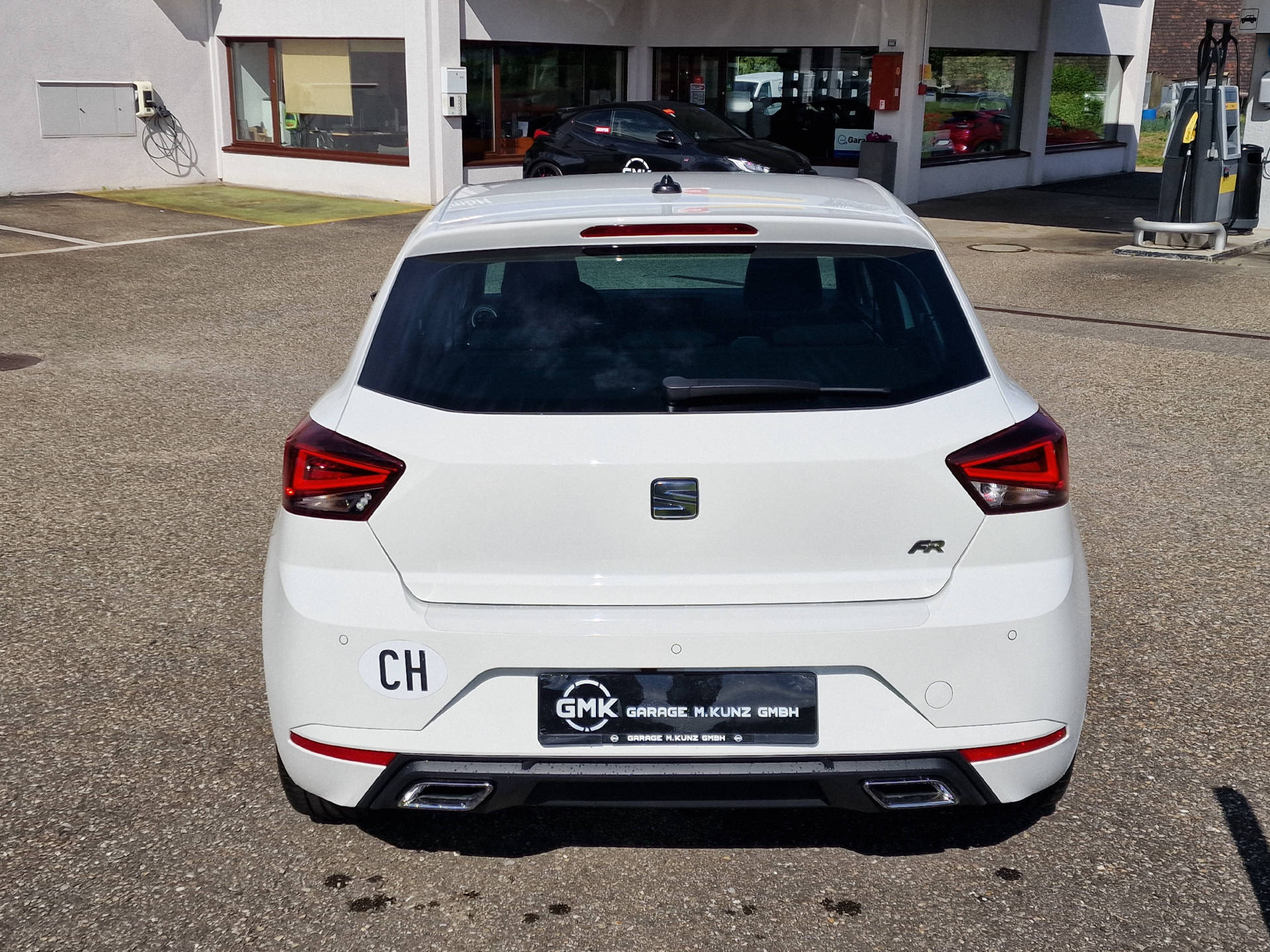 SEAT Ibiza 1.0 TSI 110 FR-image-3