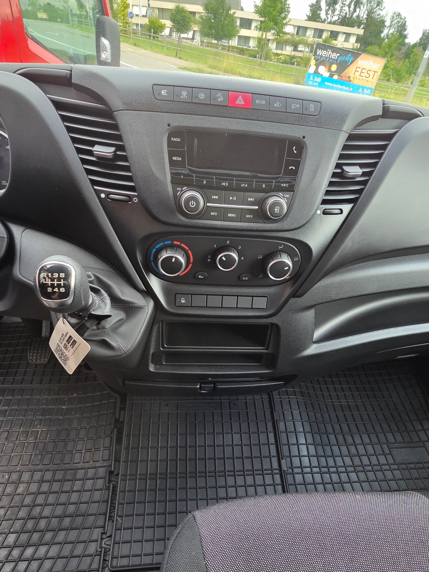 IVECO 35 S 18H-image-3