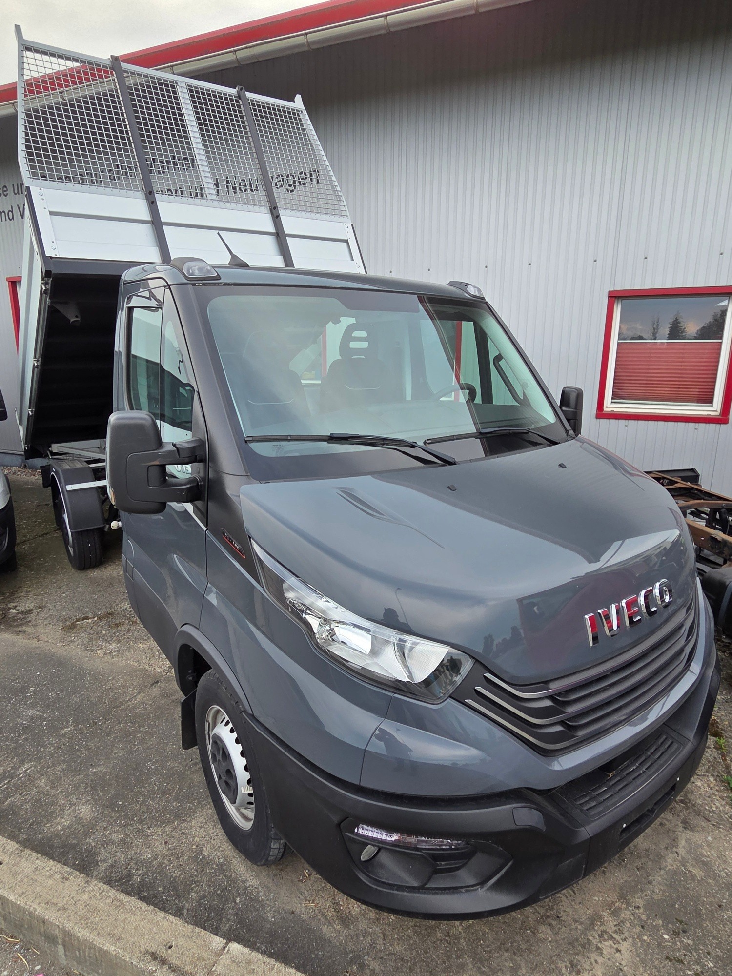 IVECO 35 S 18H-image-0