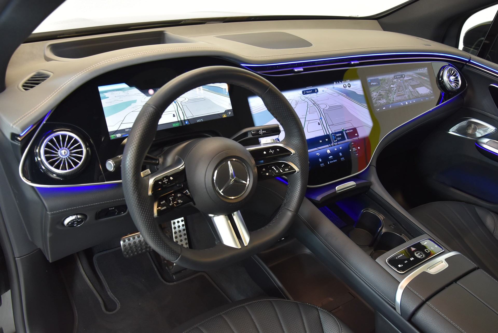 MERCEDES-BENZ EQE SUV 350 4 Matic Executive Edition AMG Line-image-6