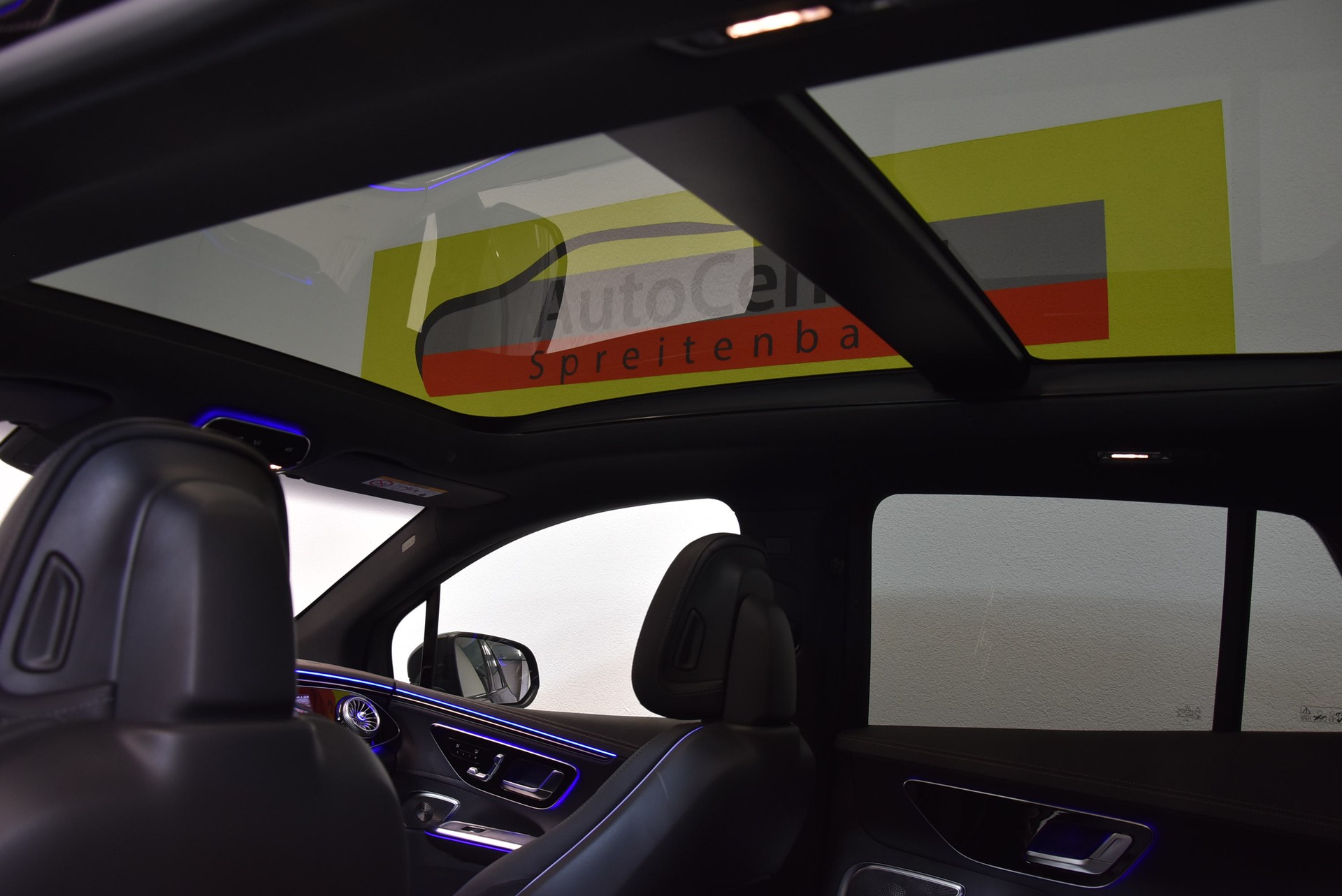 MERCEDES-BENZ EQE SUV 350 4 Matic Executive Edition AMG Line-image-9