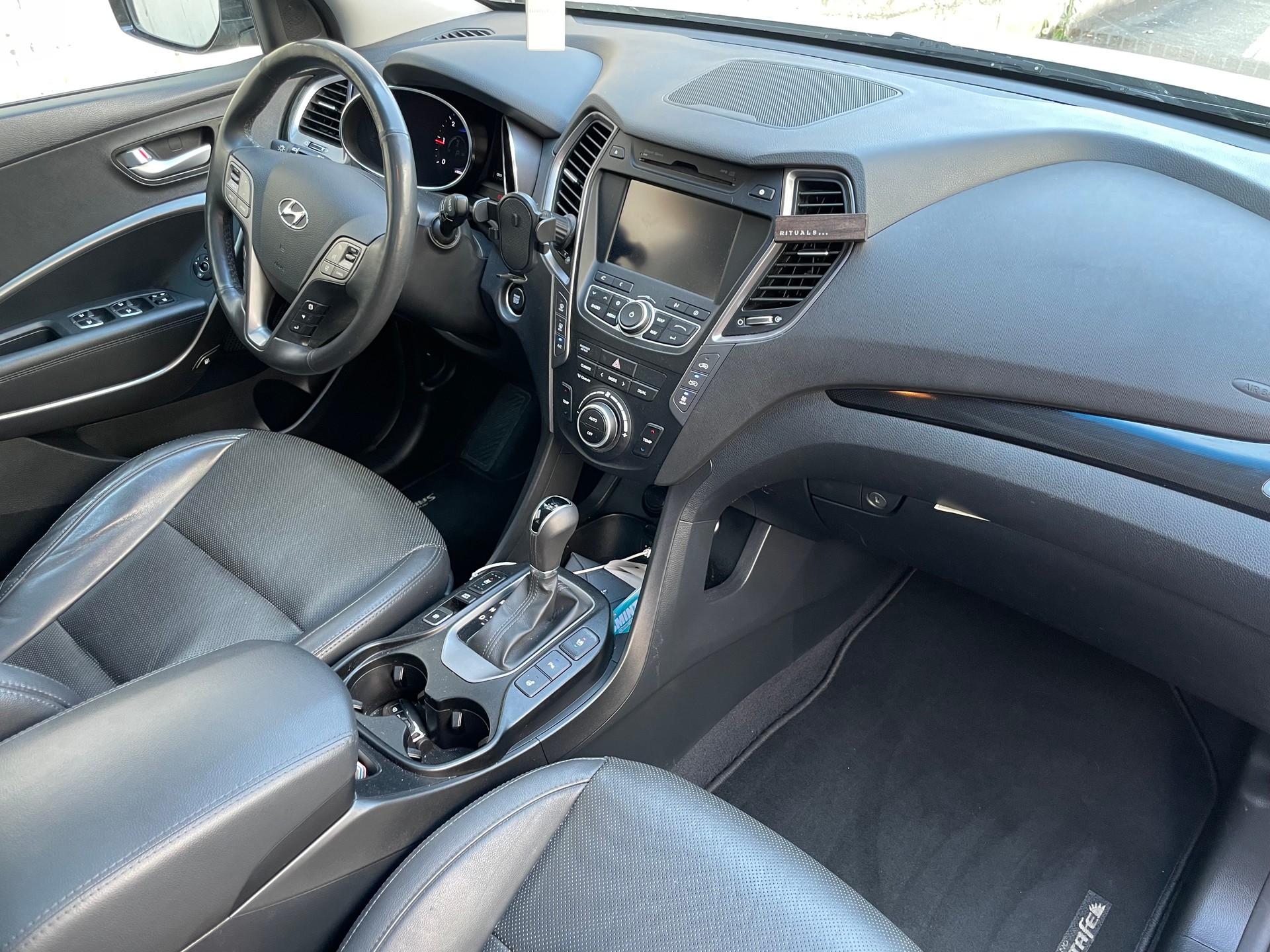 HYUNDAI Gr.SantaFe 2.2 CRDI Vertex 4WD Automatic * 7 Plätzer *-image-12