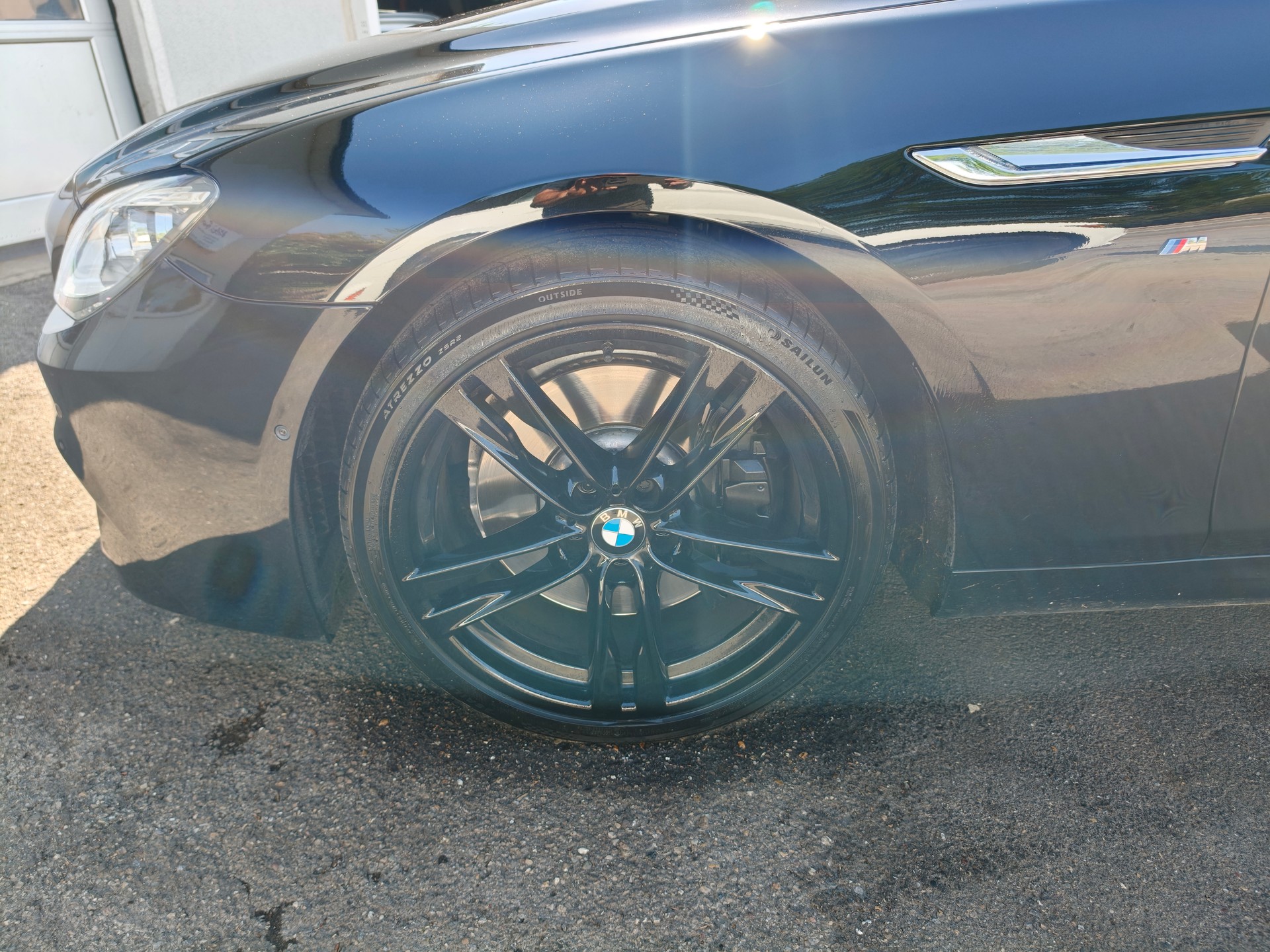 BMW 650i Coupé-image-2