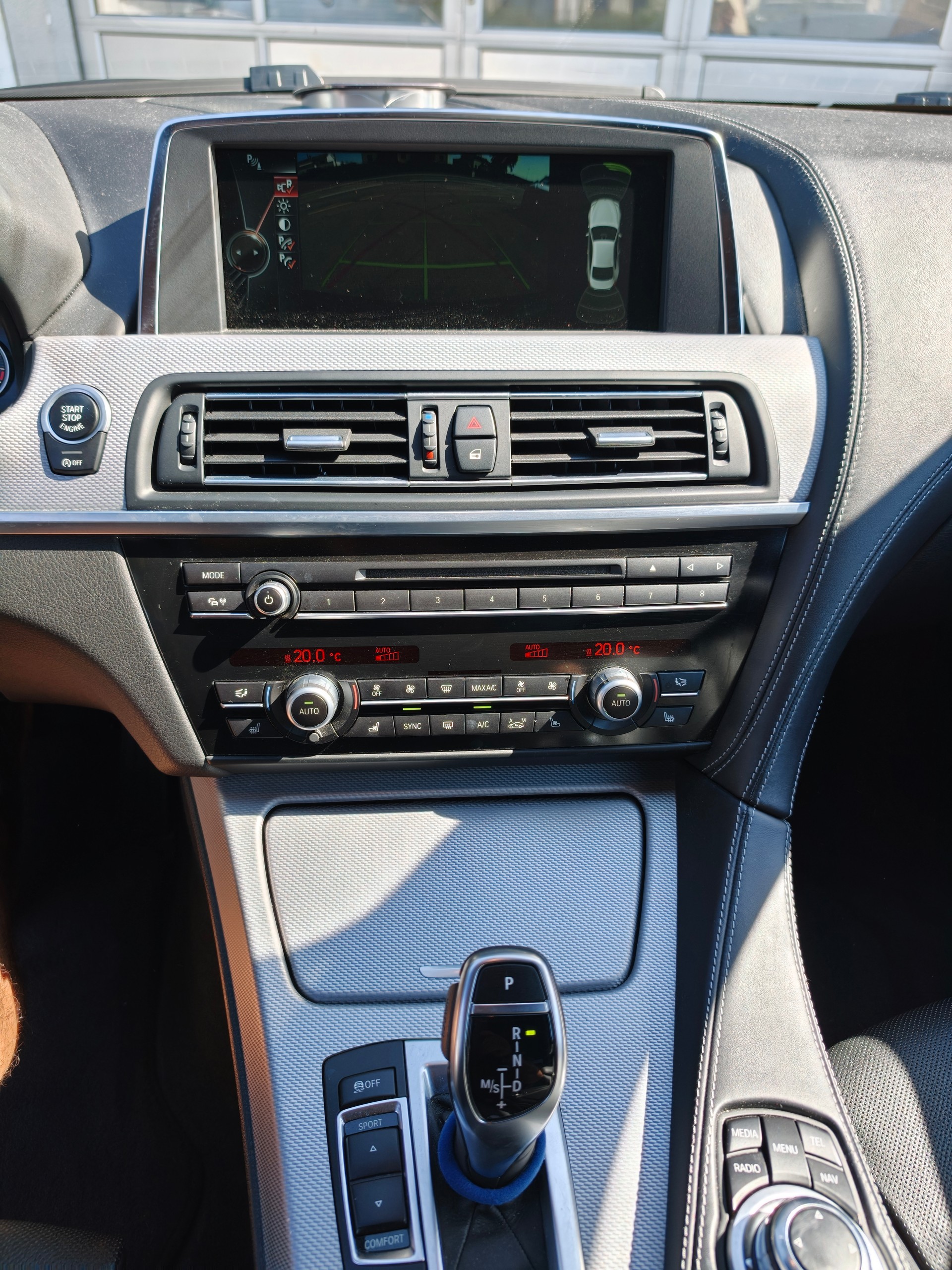 BMW 650i Coupé-image-6