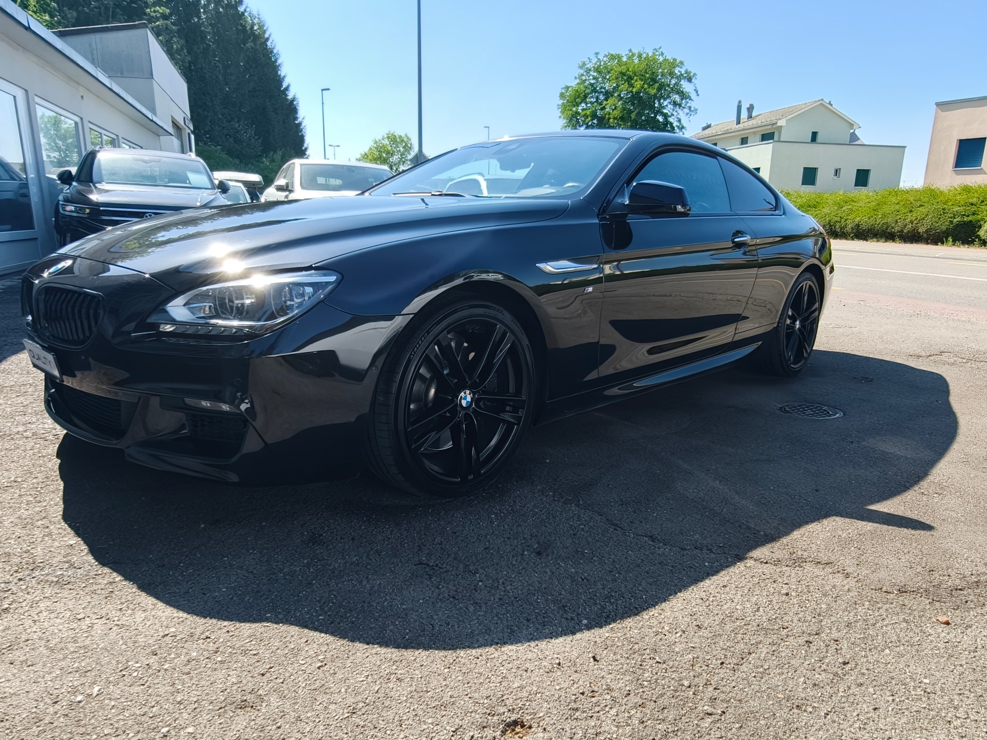 BMW 650i Coupé-image-1