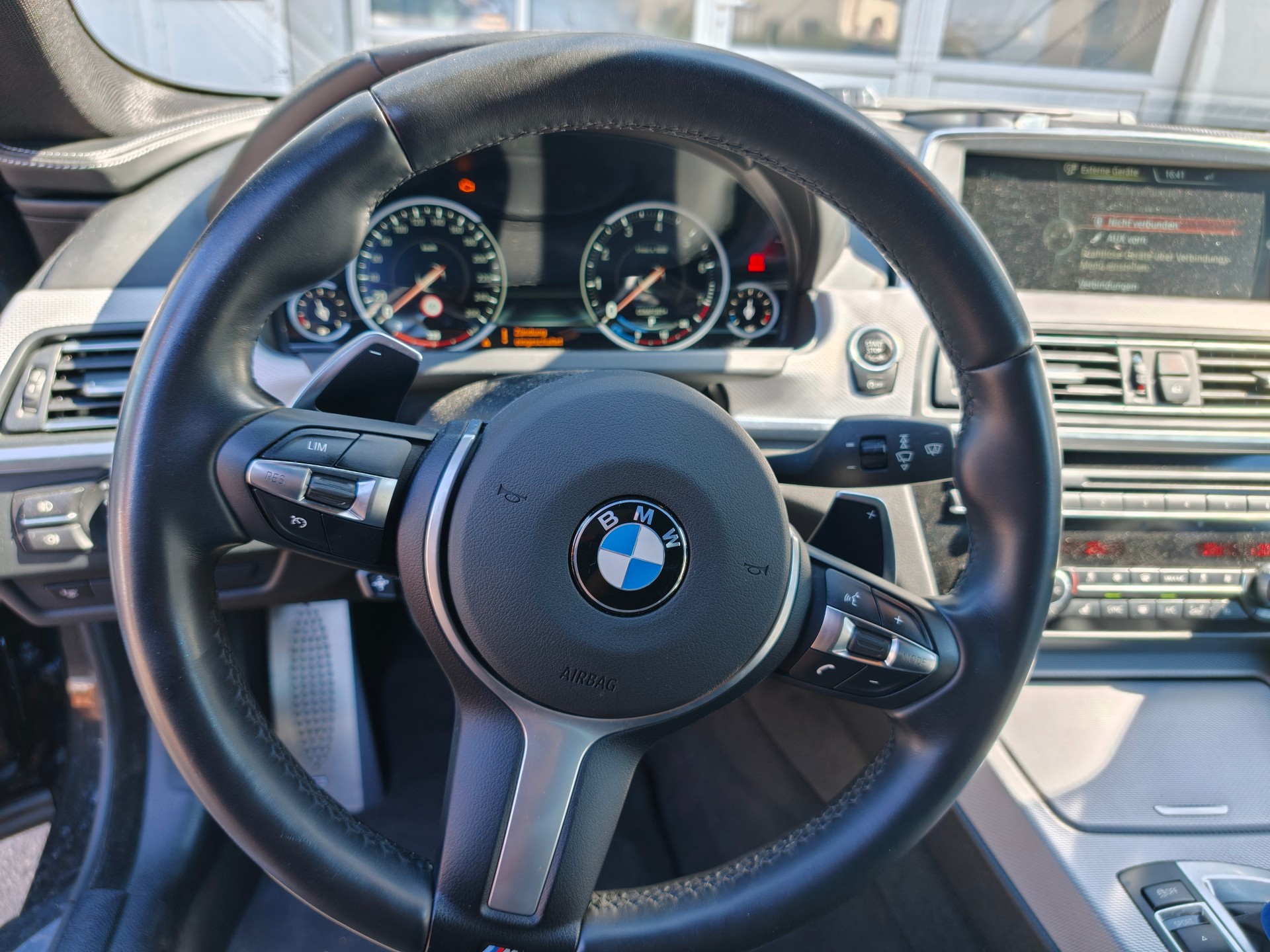 BMW 650i Coupé-image-5