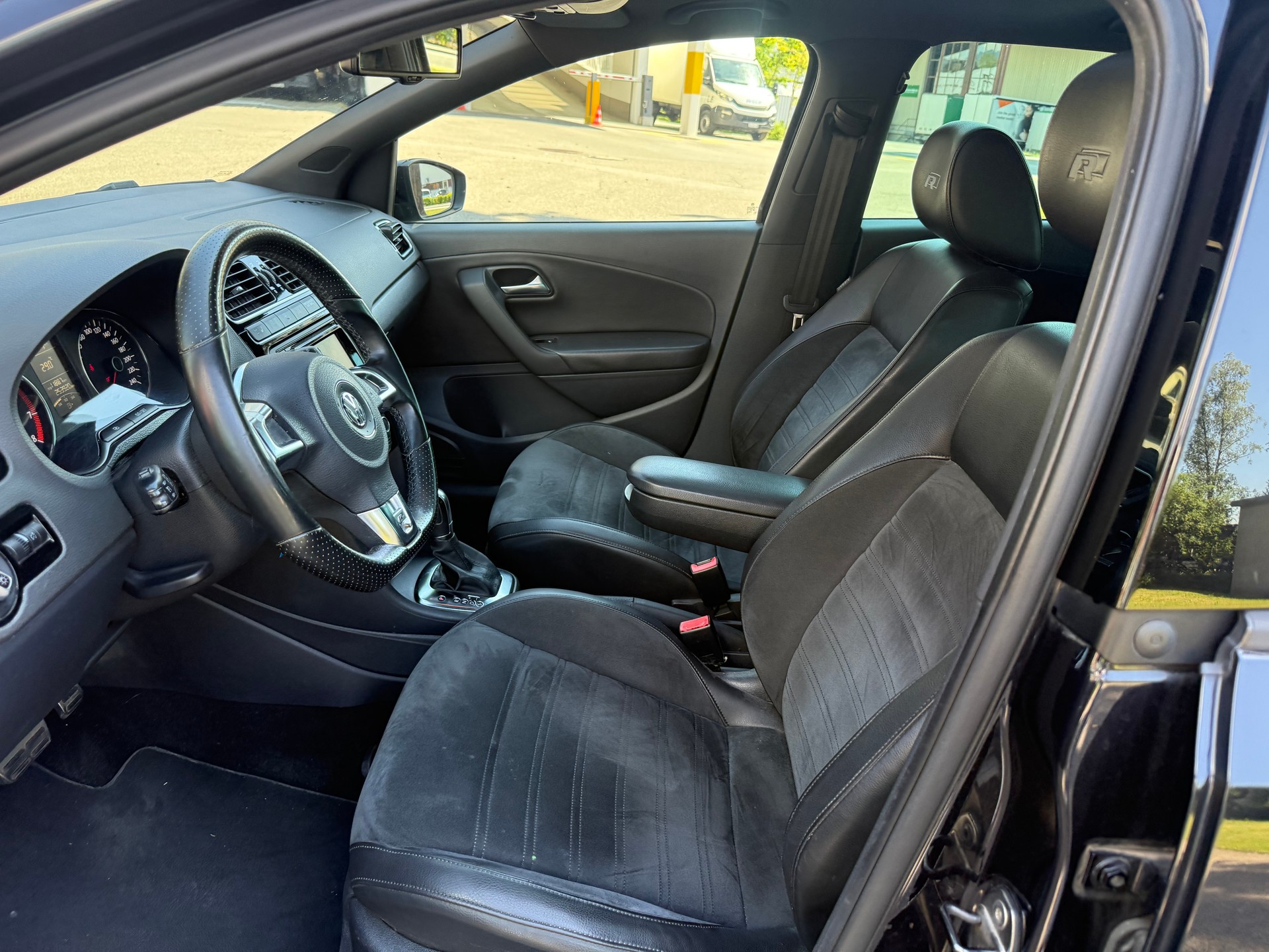 VW Polo 1.2 TSI R-Line DSG-image-6