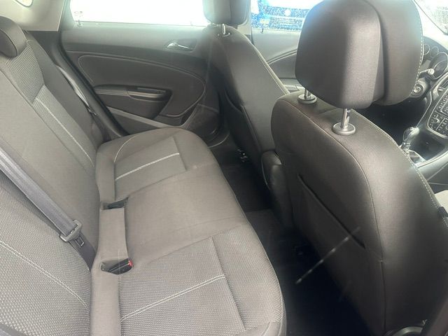 OPEL Astra 1.4i 16V Turbo-image-9