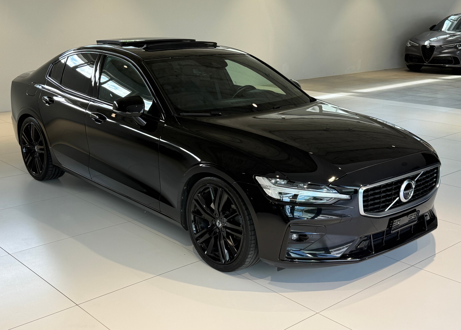 VOLVO S60 T6 AWD R-Design Geartronic ***CH-Fahrzeug***4x4***310PS***Panoramadach-image-28