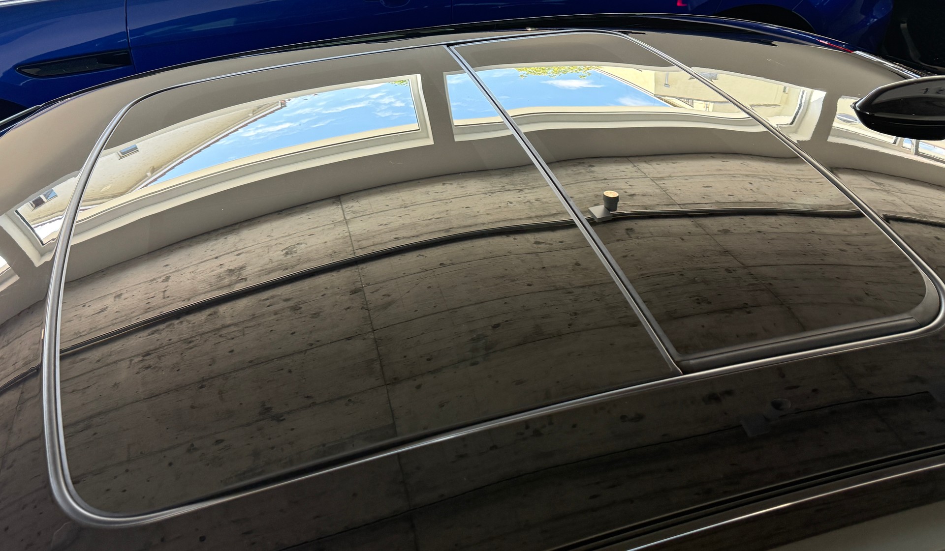 VOLVO S60 T6 AWD R-Design Geartronic ***CH-Fahrzeug***4x4***310PS***Panoramadach-image-2