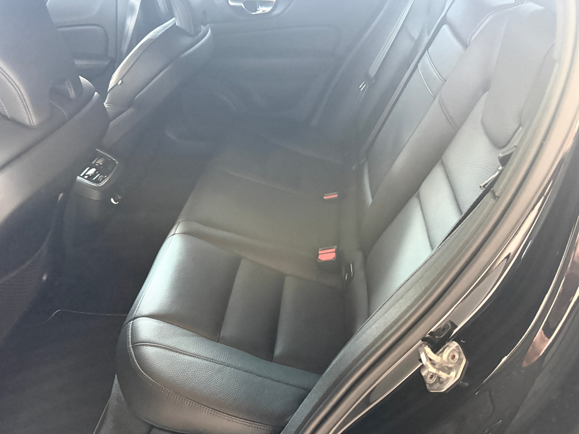 VOLVO S60 T6 AWD R-Design Geartronic ***CH-Fahrzeug***4x4***310PS***Panoramadach-image-6