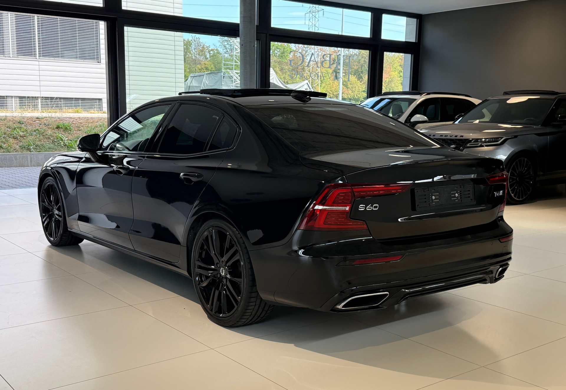 VOLVO S60 T6 AWD R-Design Geartronic ***CH-Fahrzeug***4x4***310PS***Panoramadach-image-22