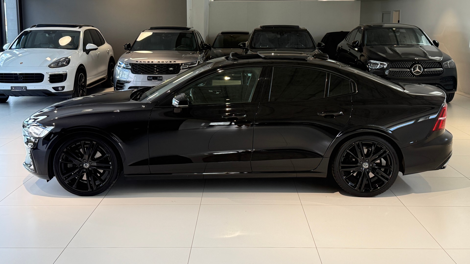 VOLVO S60 T6 AWD R-Design Geartronic ***CH-Fahrzeug***4x4***310PS***Panoramadach-image-4