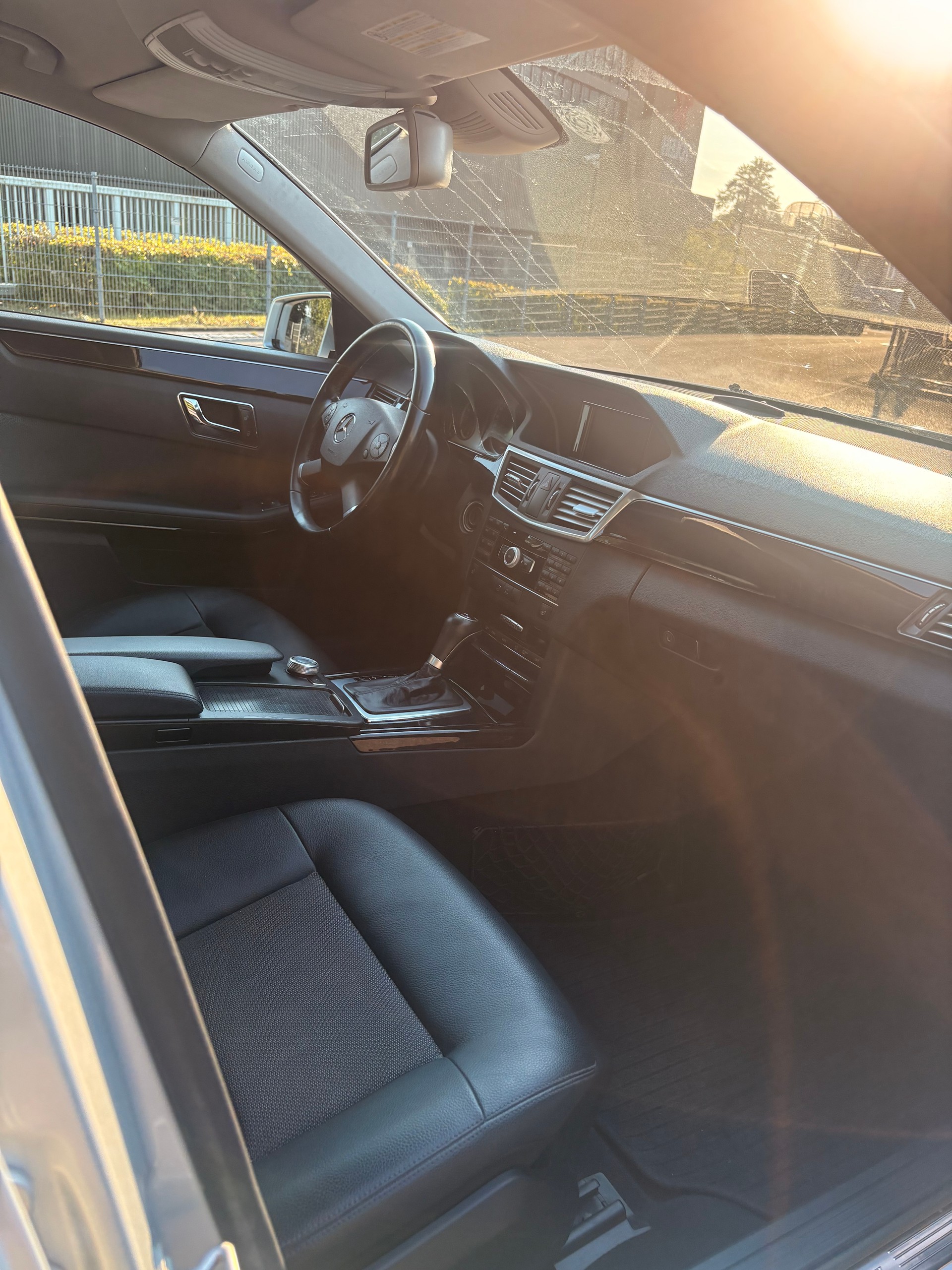 MERCEDES-BENZ E 200 CDI BlueEfficiency Elégance Automatic Neue MFK-image-5