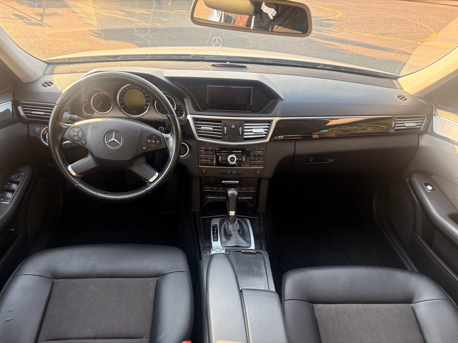 MERCEDES-BENZ E 200 CDI BlueEfficiency Elégance Automatic Neue MFK-image-4