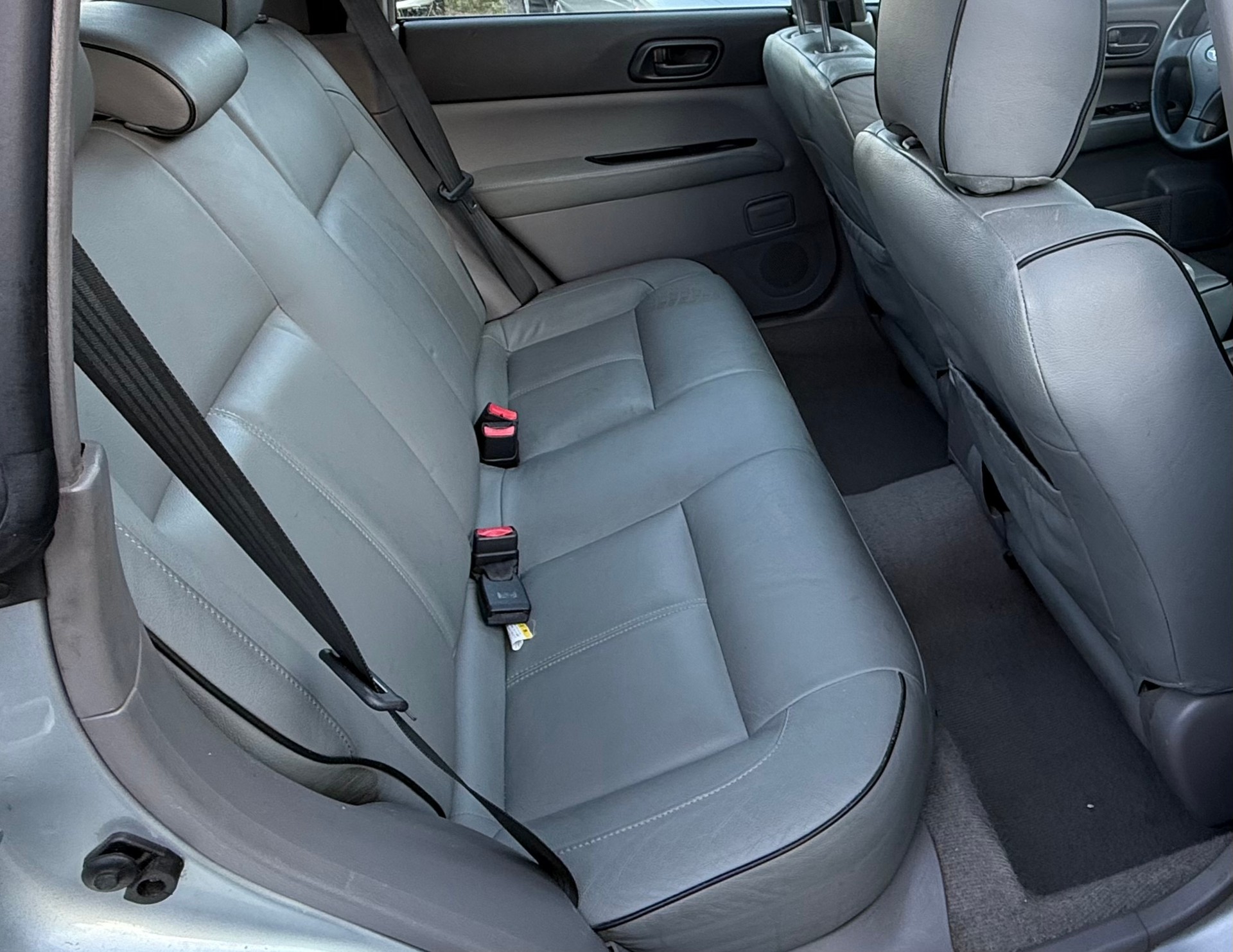 SUBARU Forester 2.0X Comfort Automatic-image-5