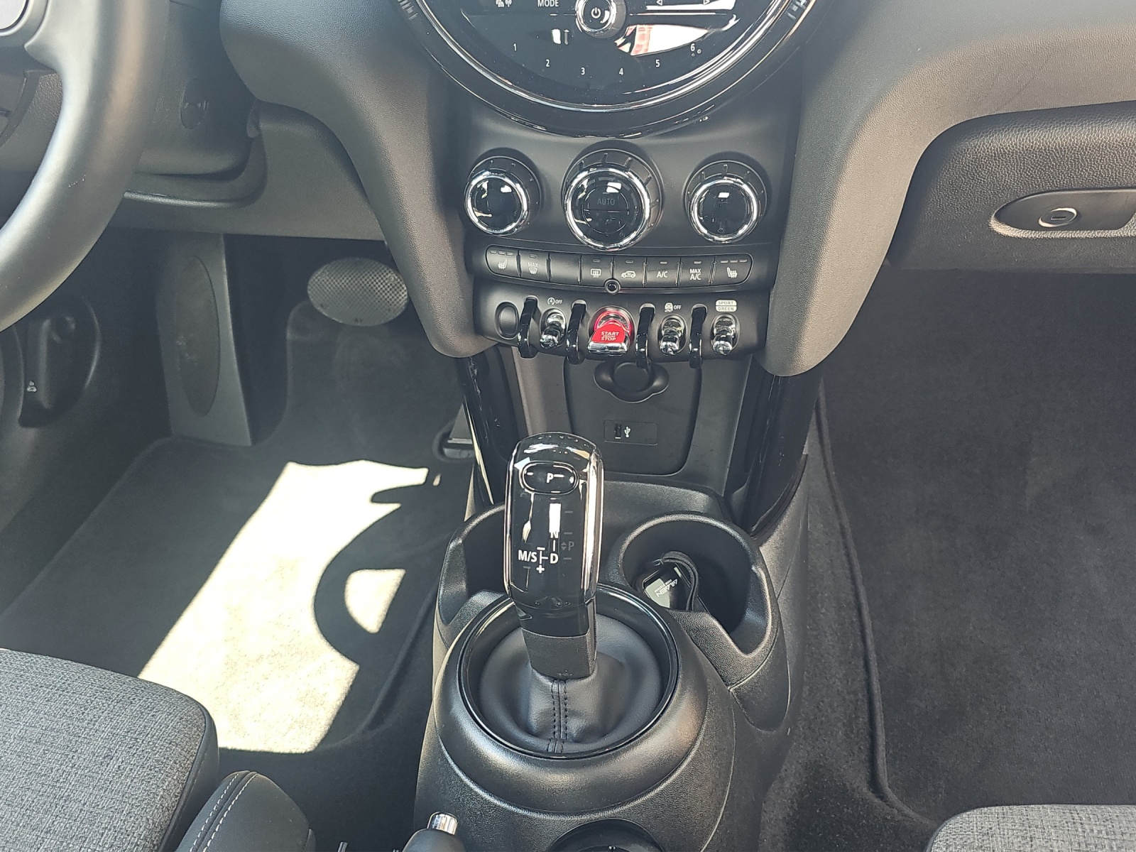 MINI Cooper Cabriolet DKG-image-17