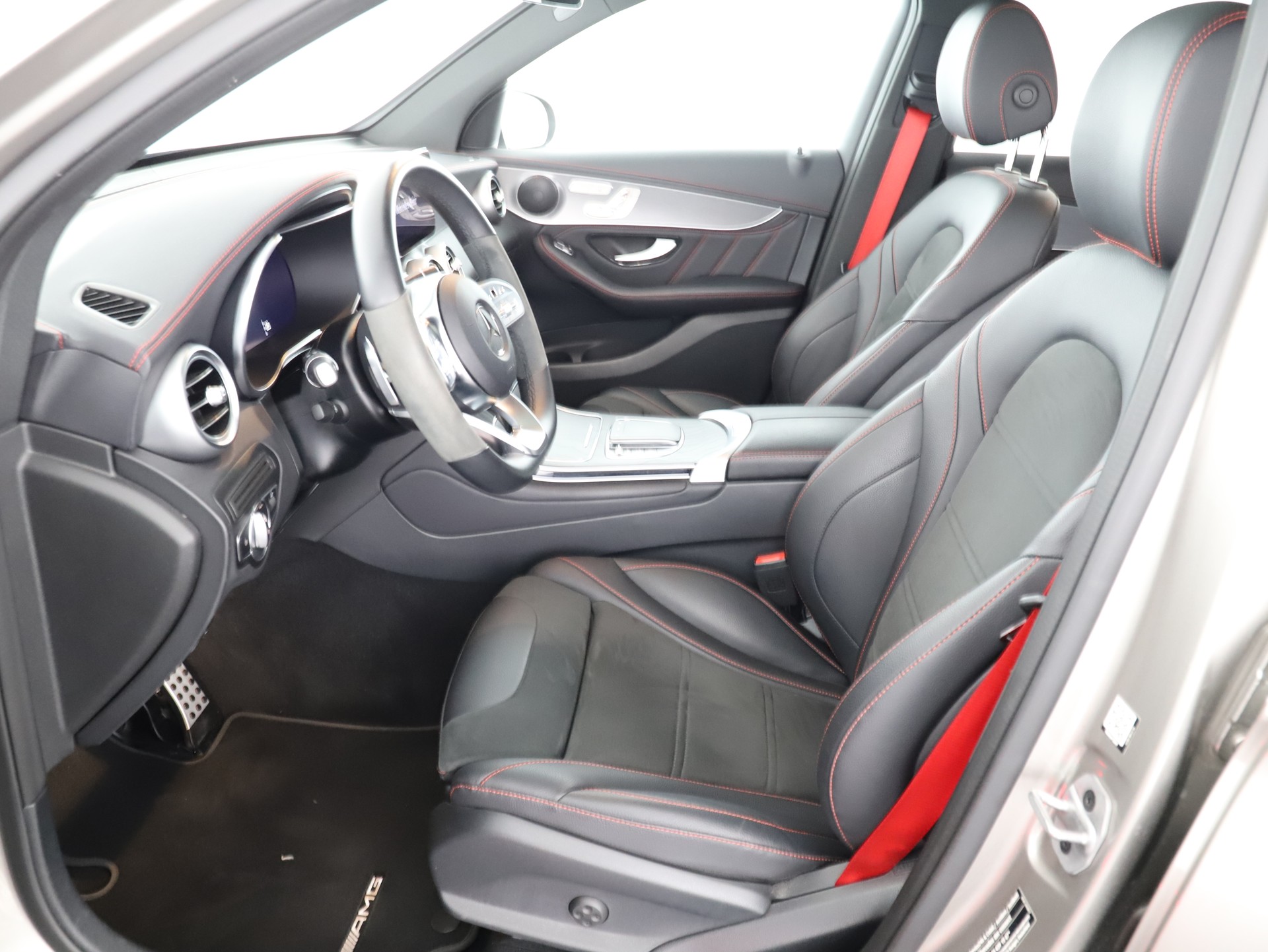 MERCEDES-BENZ GLC 300 e AMG Plus 4Matic-image-8