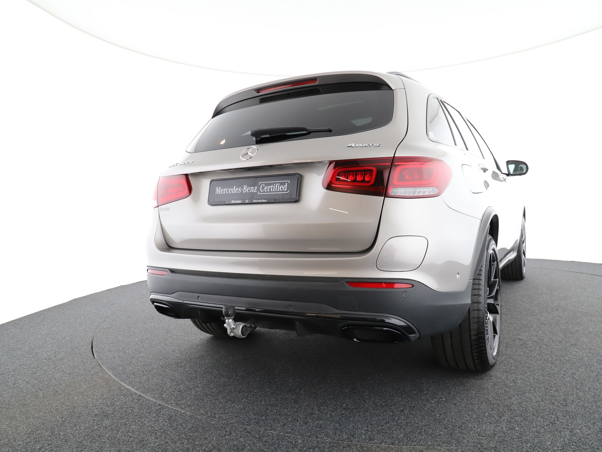 MERCEDES-BENZ GLC 300 e AMG Plus 4Matic-image-7