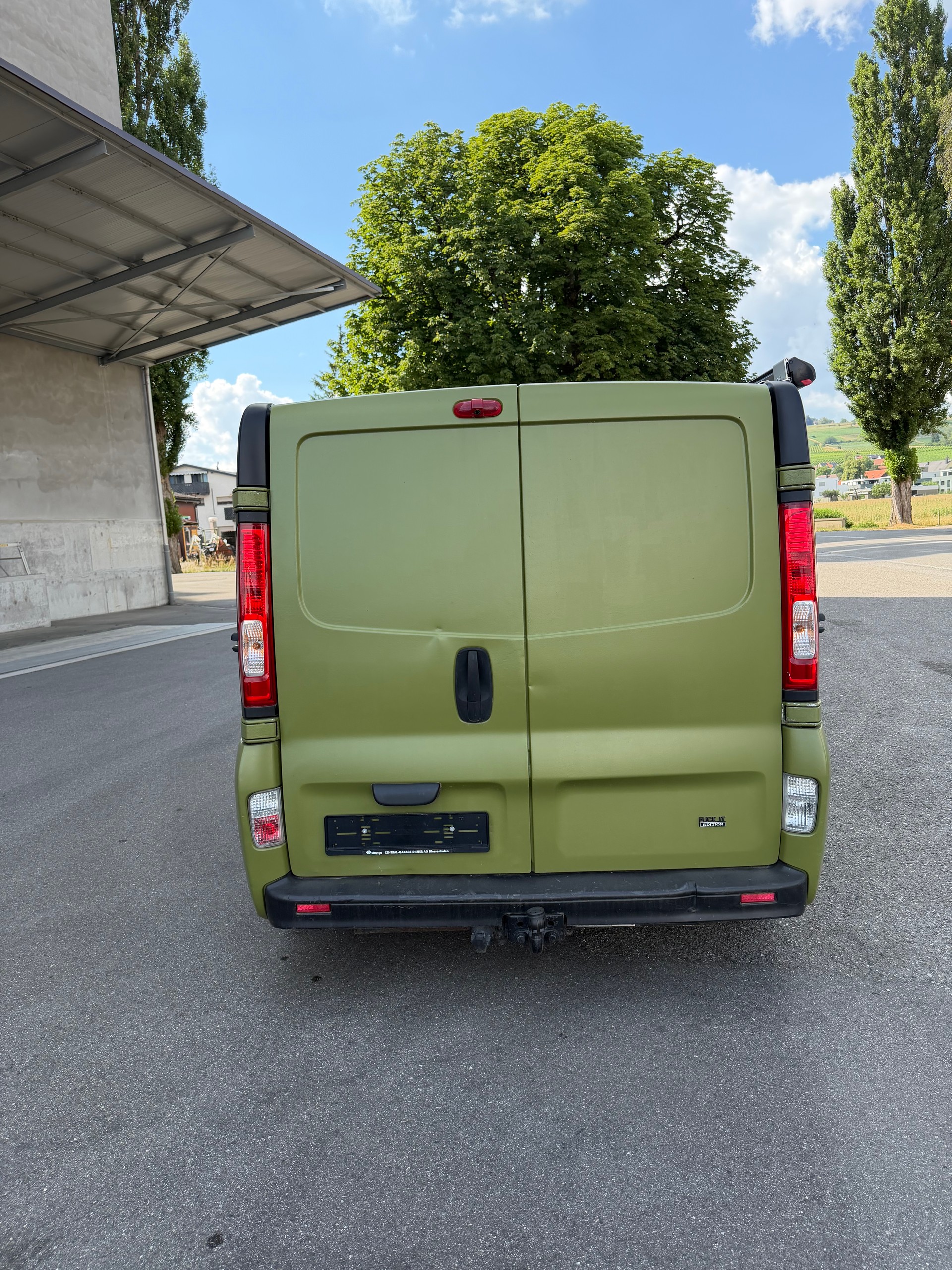 RENAULT Trafic 2.5 dCi 2.9t L2H1-image-9