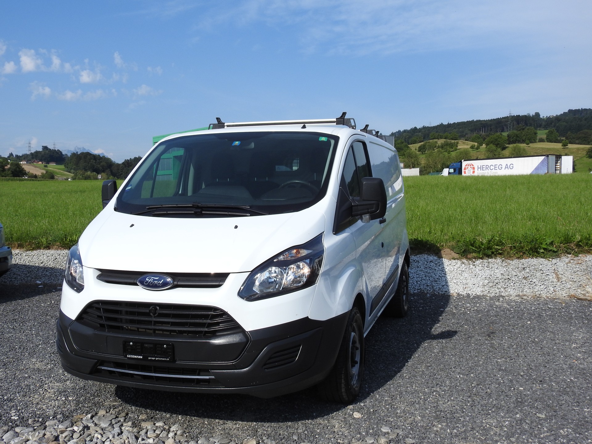 FORD Transit Custom Van 270 L1H1 Ambiente-image-0