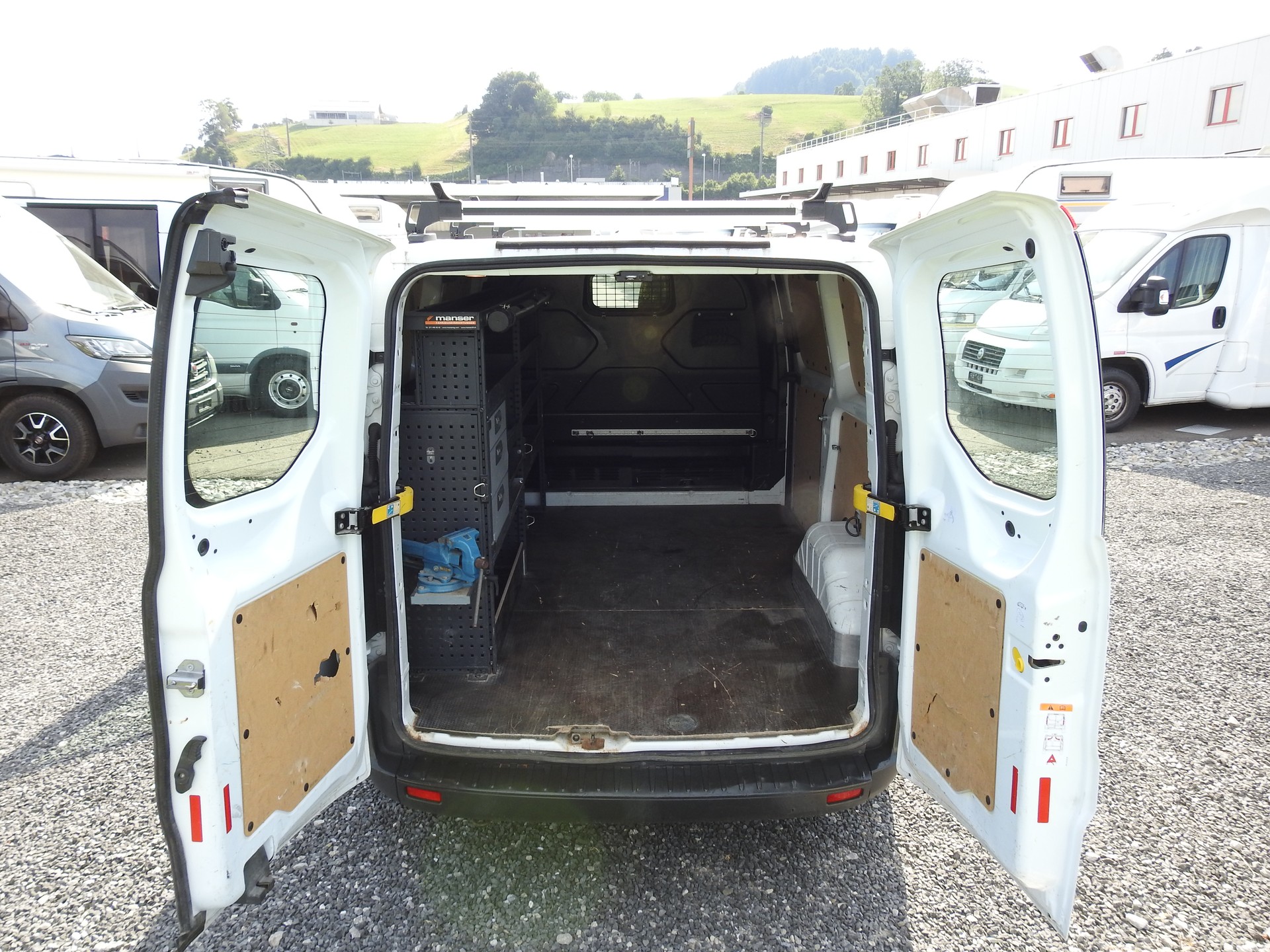 FORD Transit Custom Van 270 L1H1 Ambiente-image-10