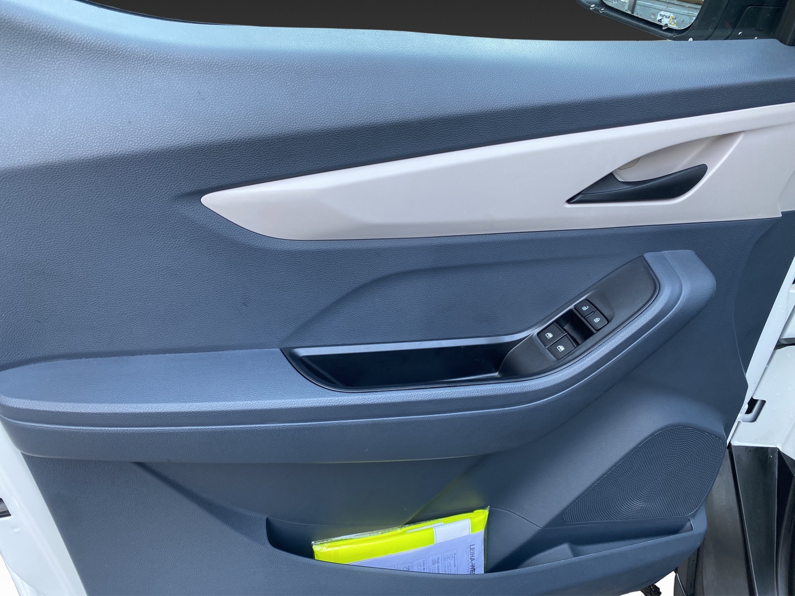 MAXUS eDELIVER 3 50kWh Brücke-image-12