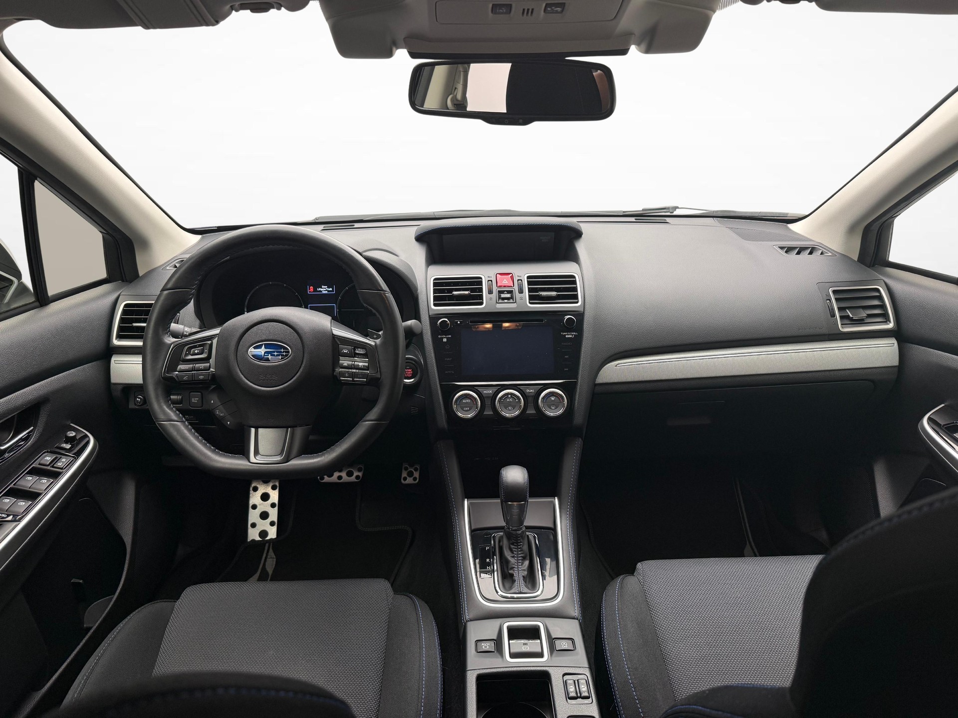 SUBARU Levorg 2.0i Swiss Plus-image-8