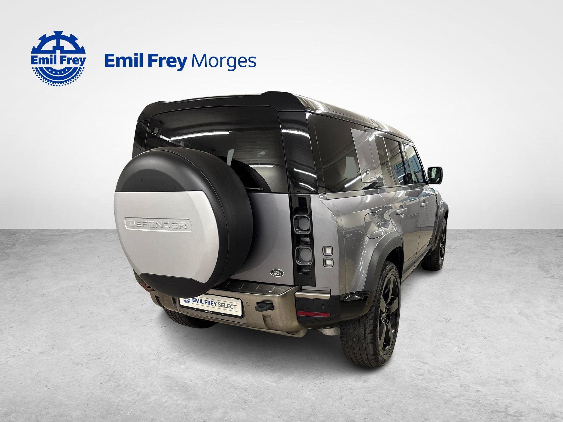 LAND ROVER Defender 110 3.0 I6 X-image-2