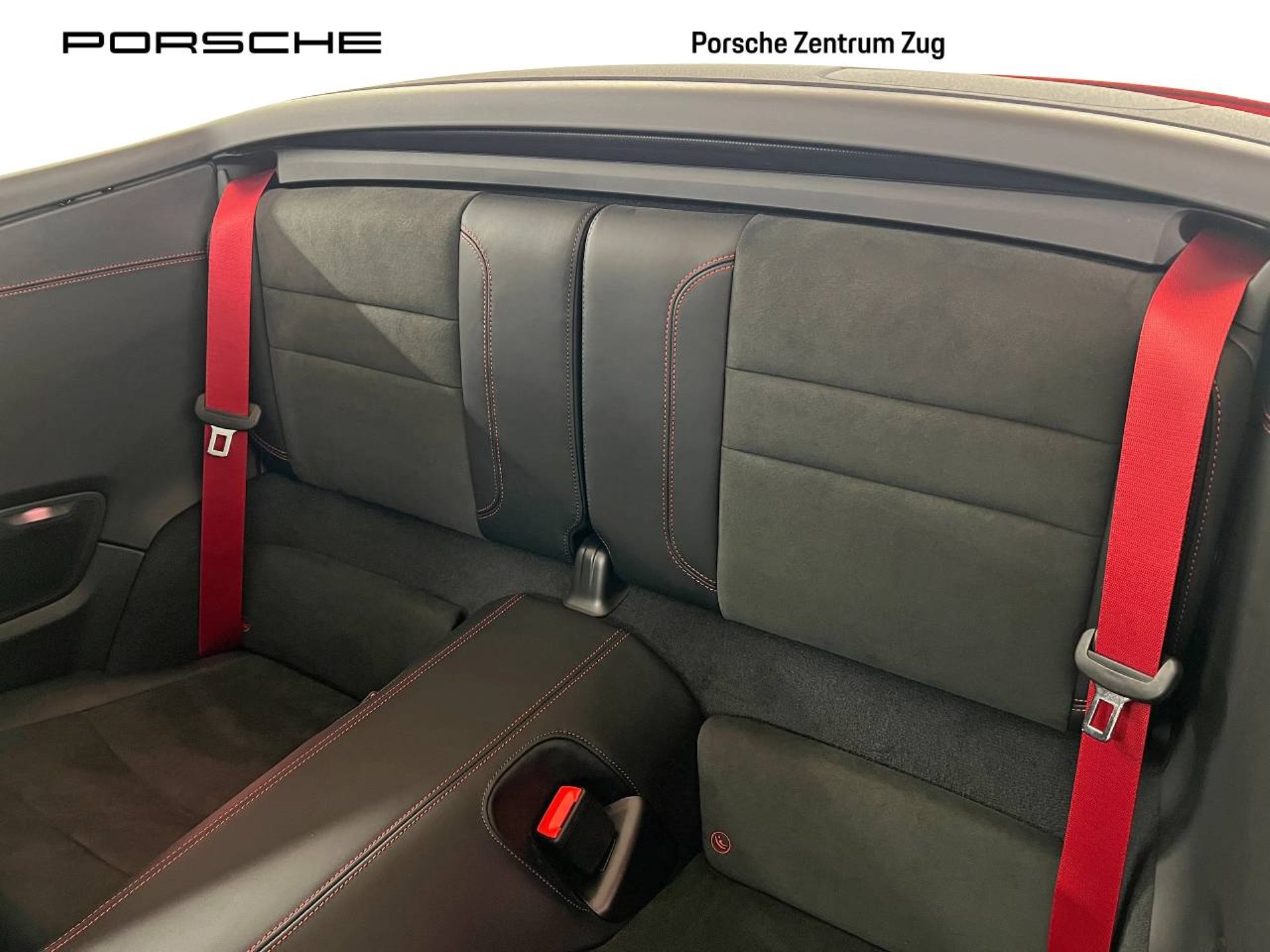 PORSCHE 911 Carrera GTS Cabriolet-image-24