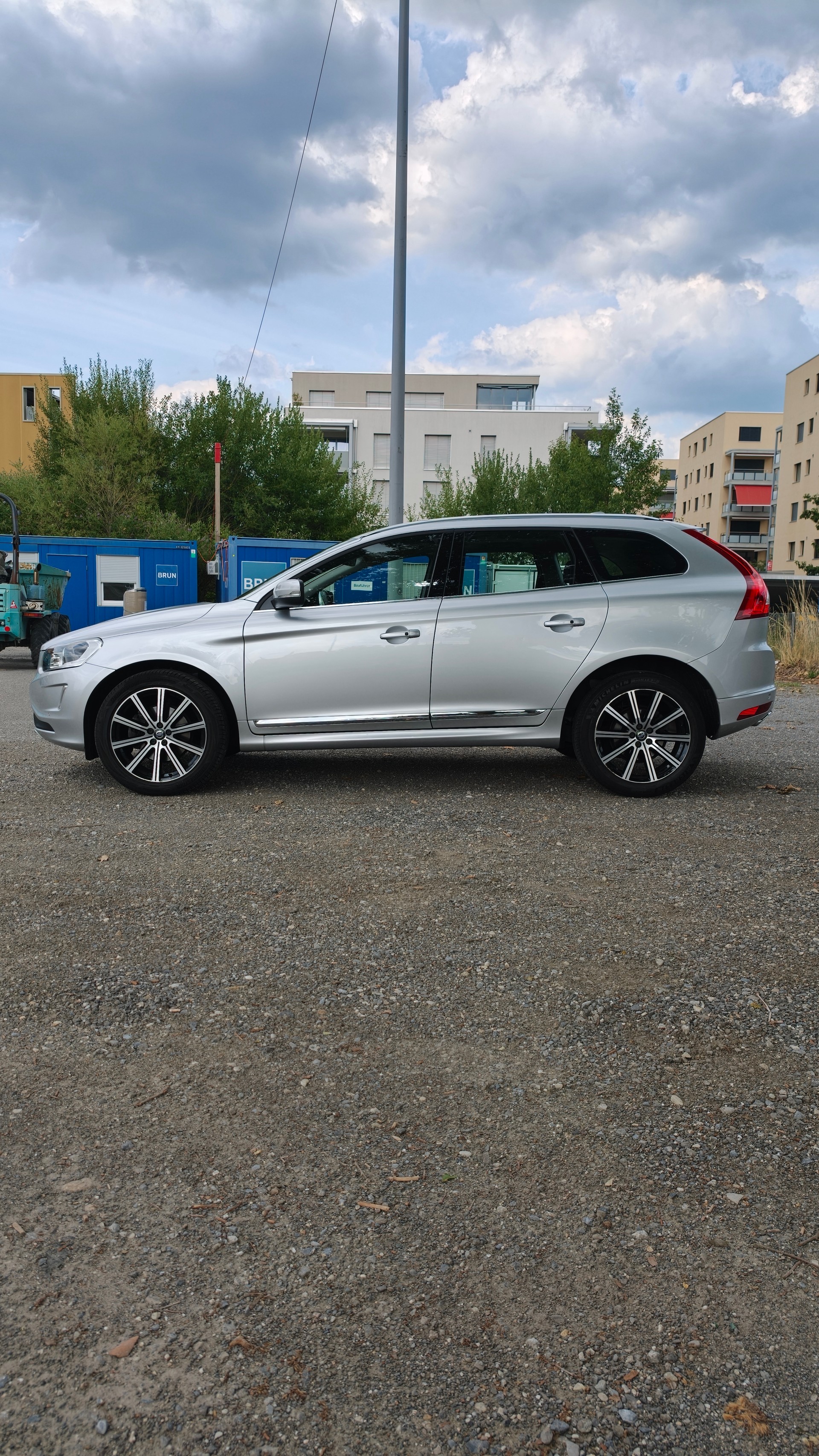 VOLVO 2.0 T5 Summum AWD S/S-image-1