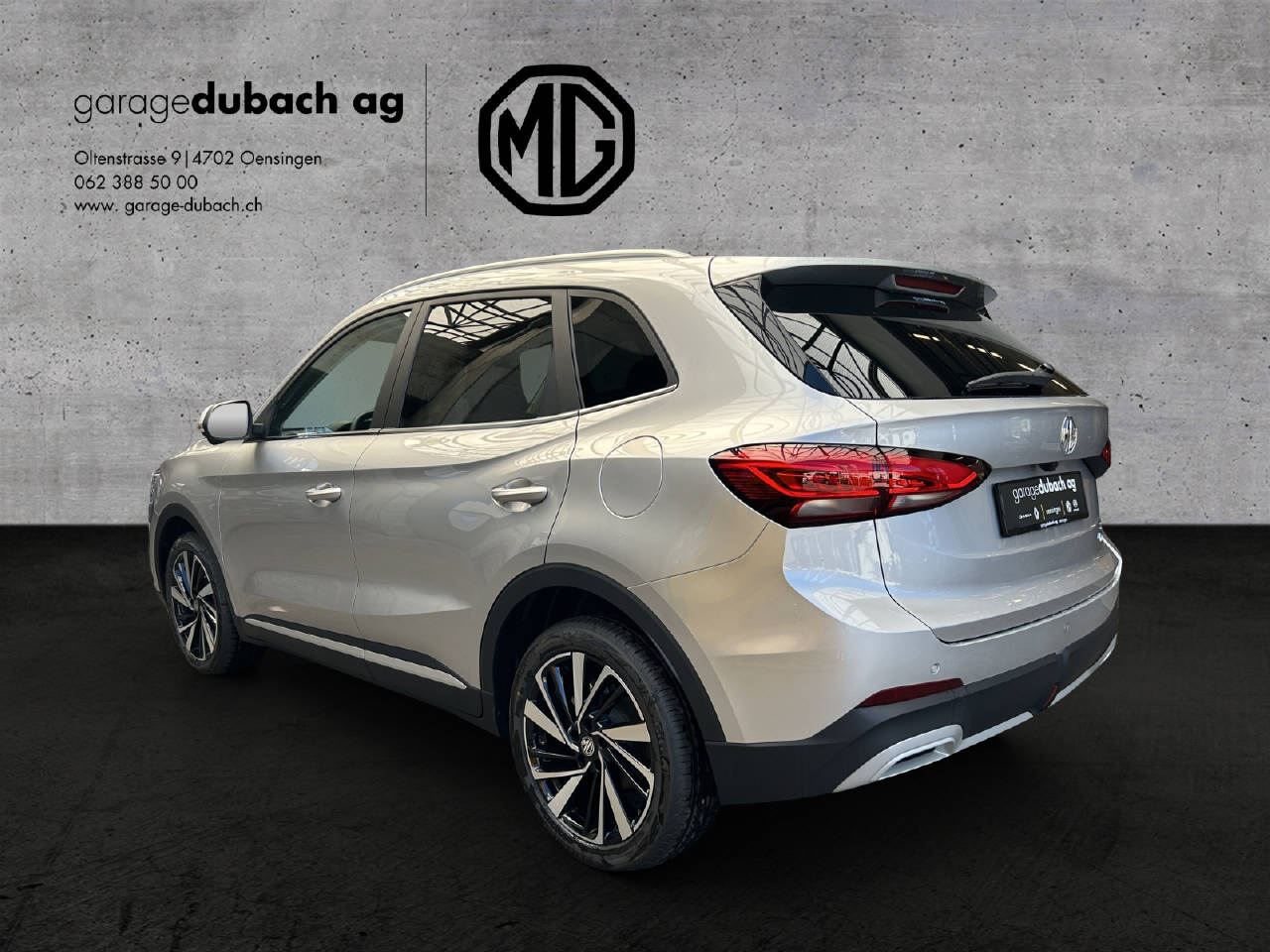 MG ZS 1.5 Hybrid+ Luxury-showroom-element-3