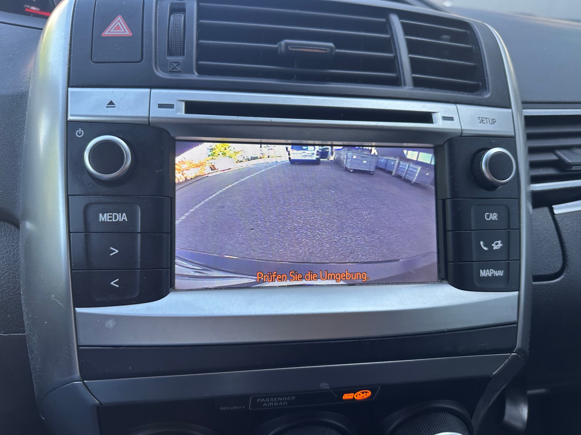 TOYOTA Verso 2.0 D-4D Luna-image-8