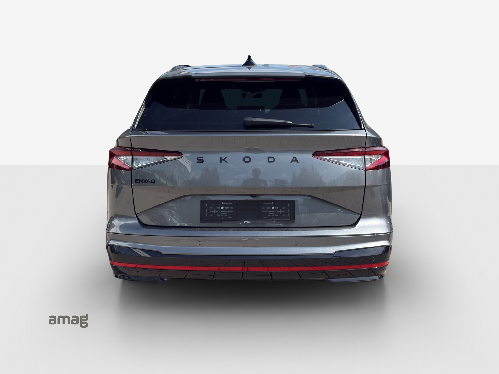 SKODA Enyaq 4x4 RS-image-3