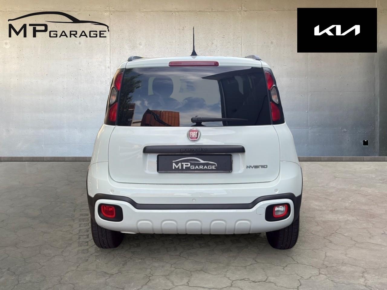 FIAT Panda 1.0 Hybrid Cult-image-4