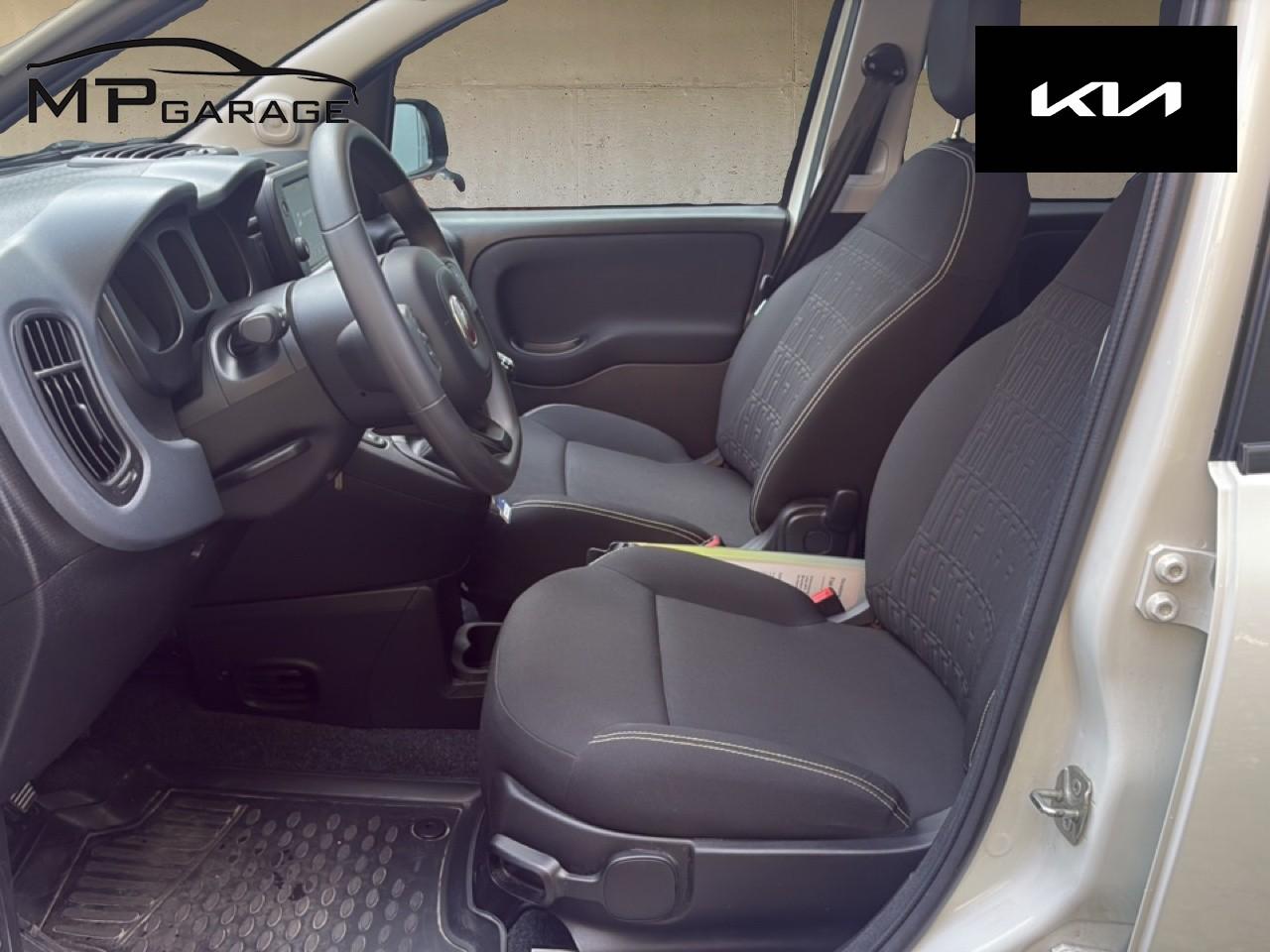 FIAT Panda 1.0 Hybrid Cult-image-12