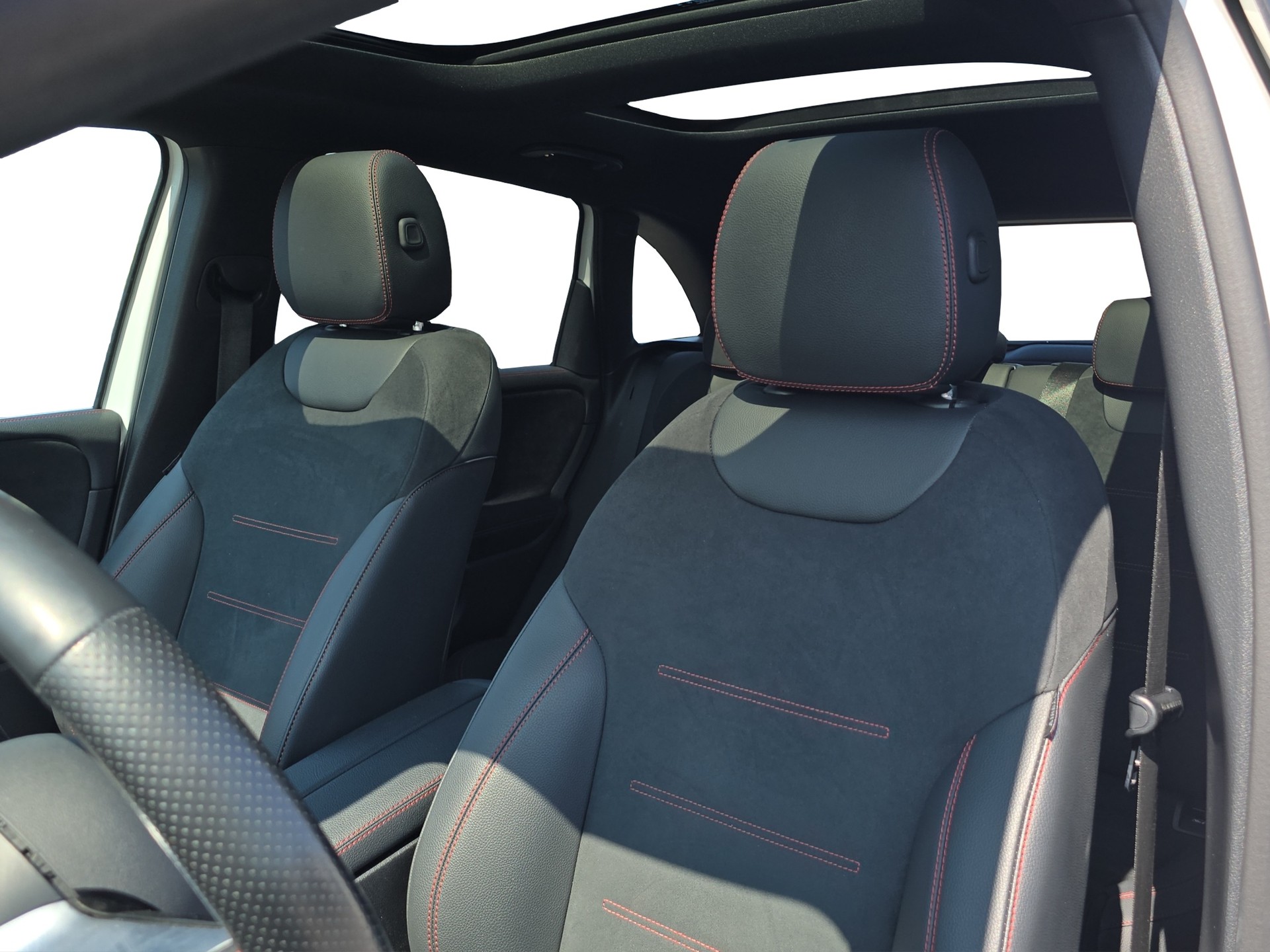 MERCEDES-BENZ B 250 4Matic 8G-DCT-image-7