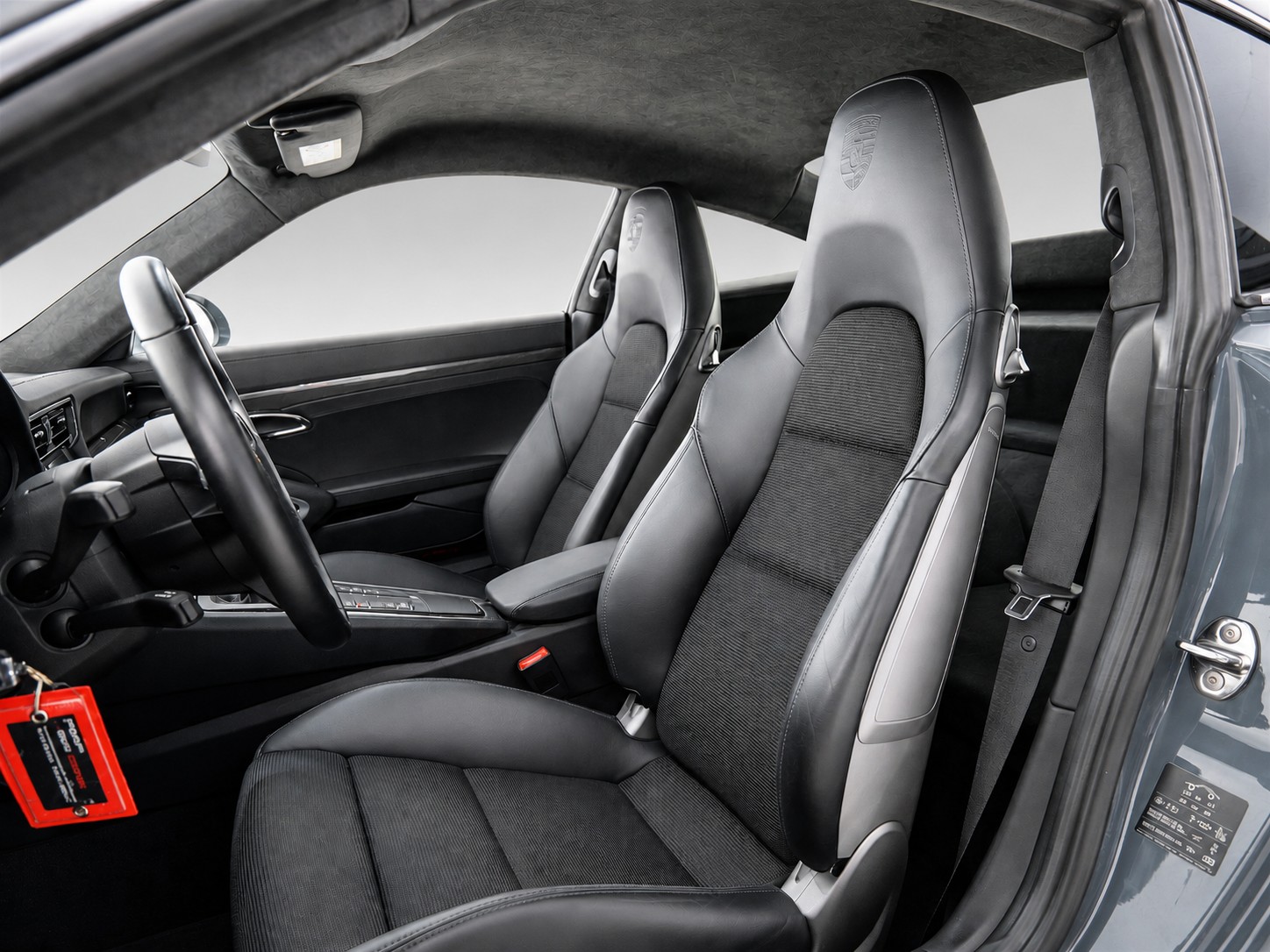 PORSCHE 911 GT3-image-6