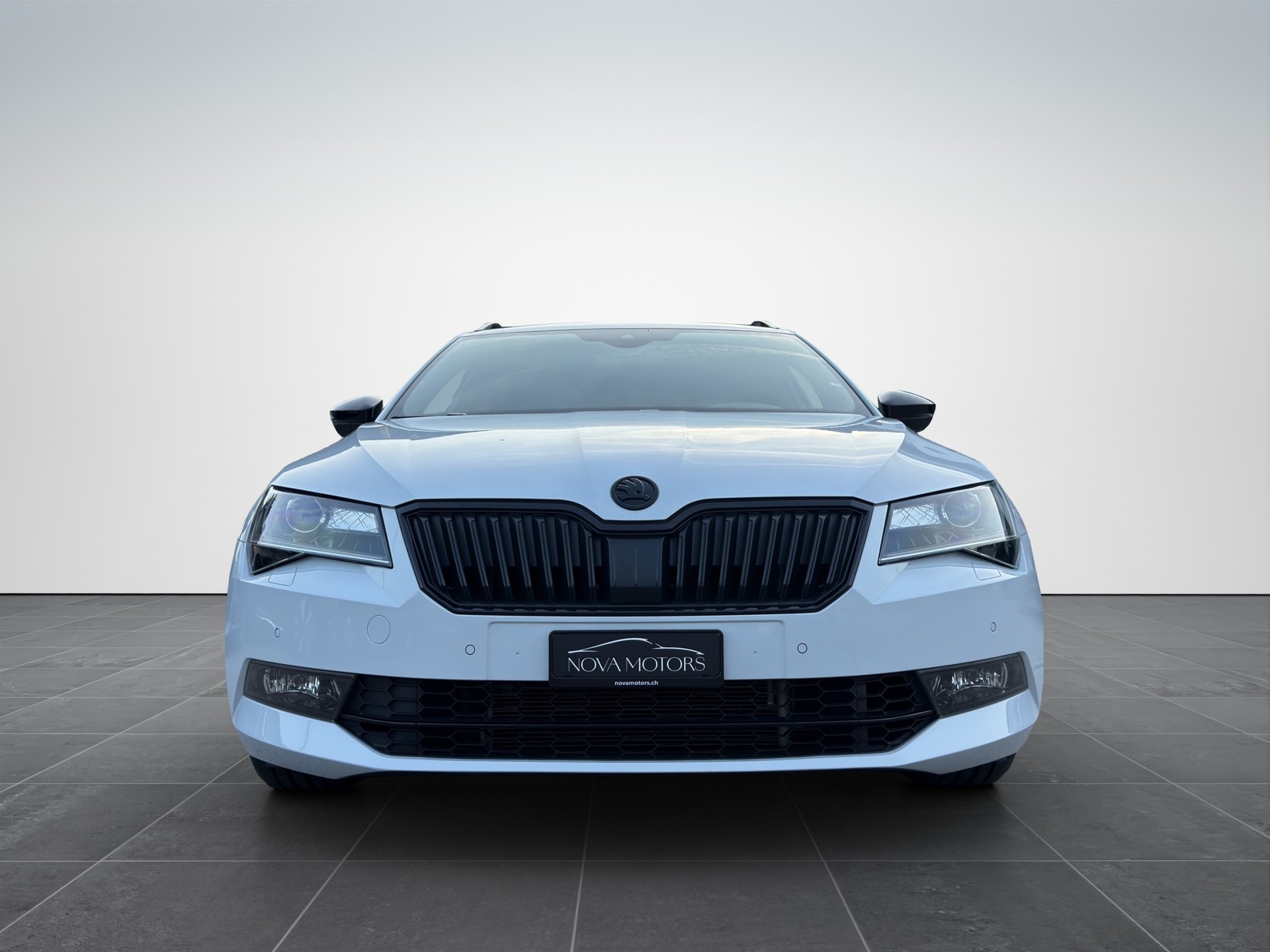 SKODA Superb Combi 2.0 TSI SportLine+ DSG 4x4-image-1