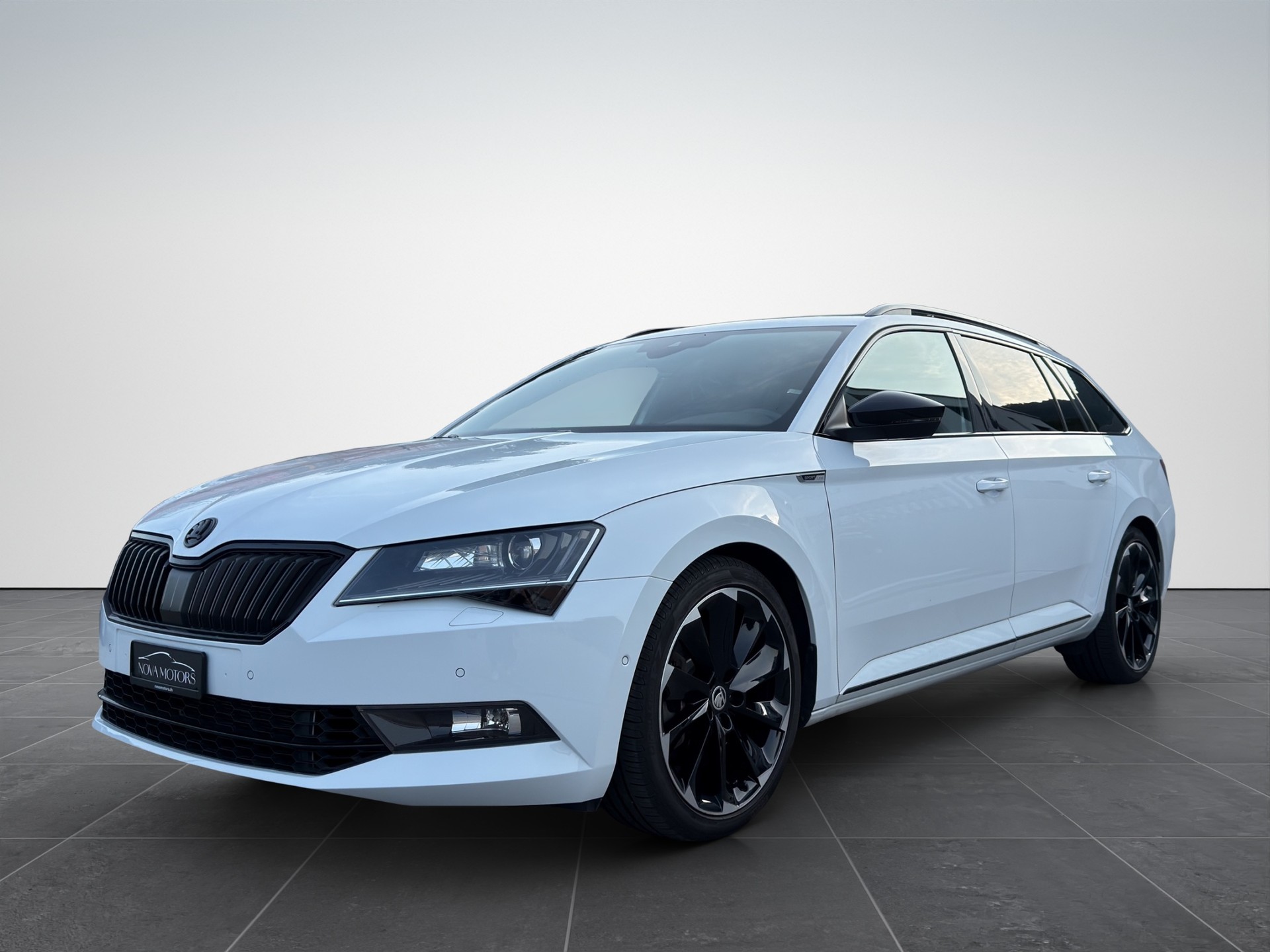 SKODA Superb Combi 2.0 TSI SportLine+ DSG 4x4-image-0