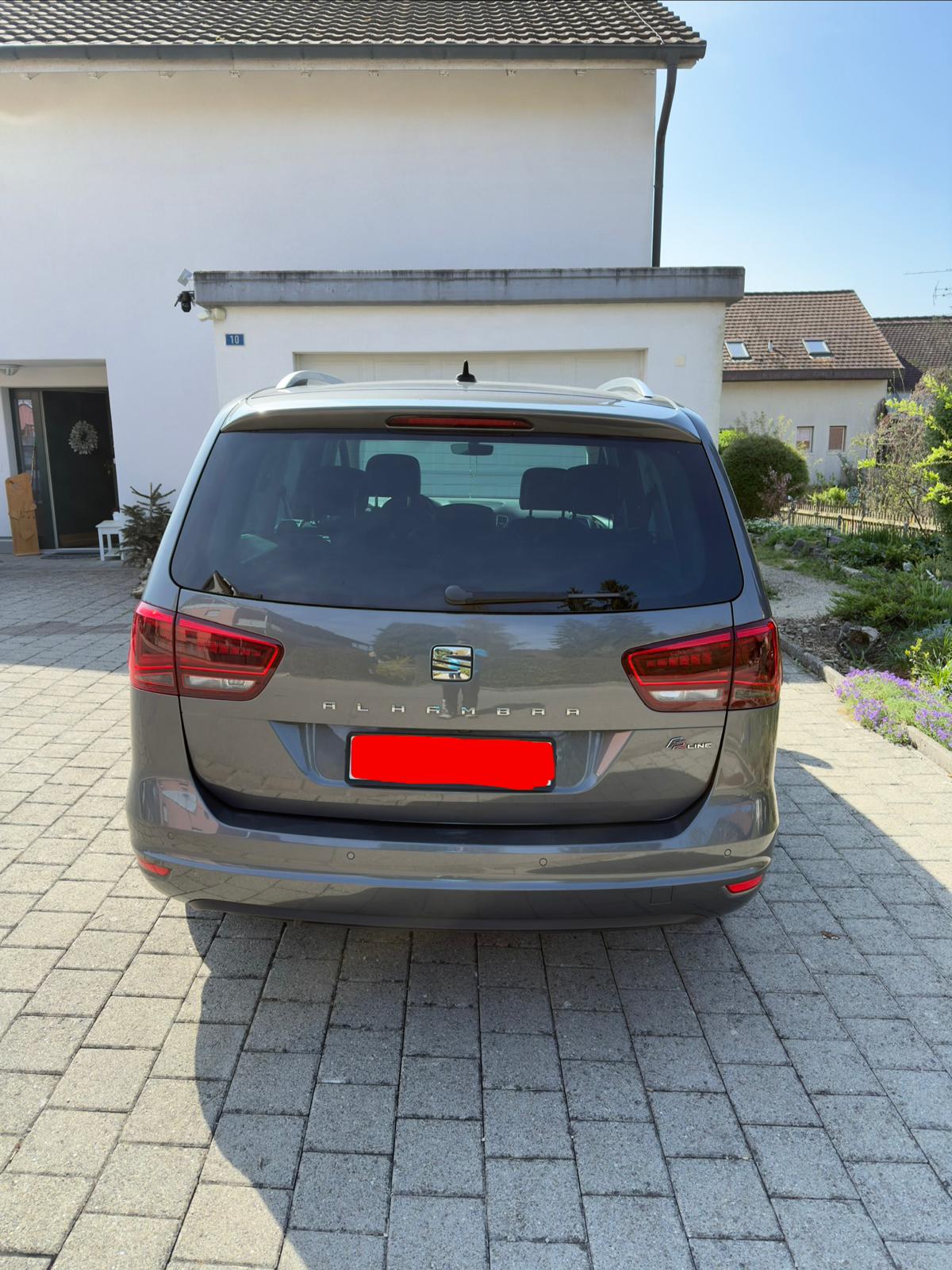 SEAT 2.0 TSI 220 FR Line DSG-image-1