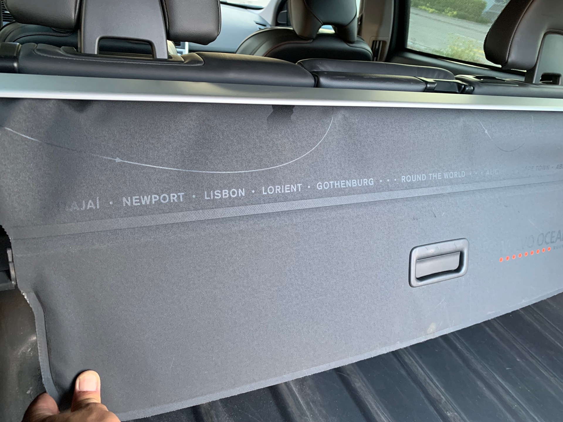 VOLVO XC60 D4 AWD OceanRace Geartronic-image-8