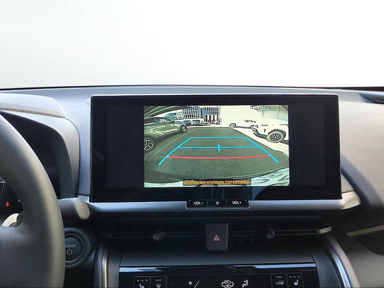 TOYOTA C-HR 2.0 PHEV Swiss Edition-image-6