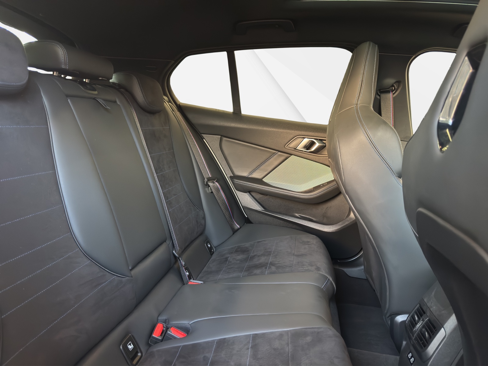 BMW M135 xDrive M Sport Pro-image-13